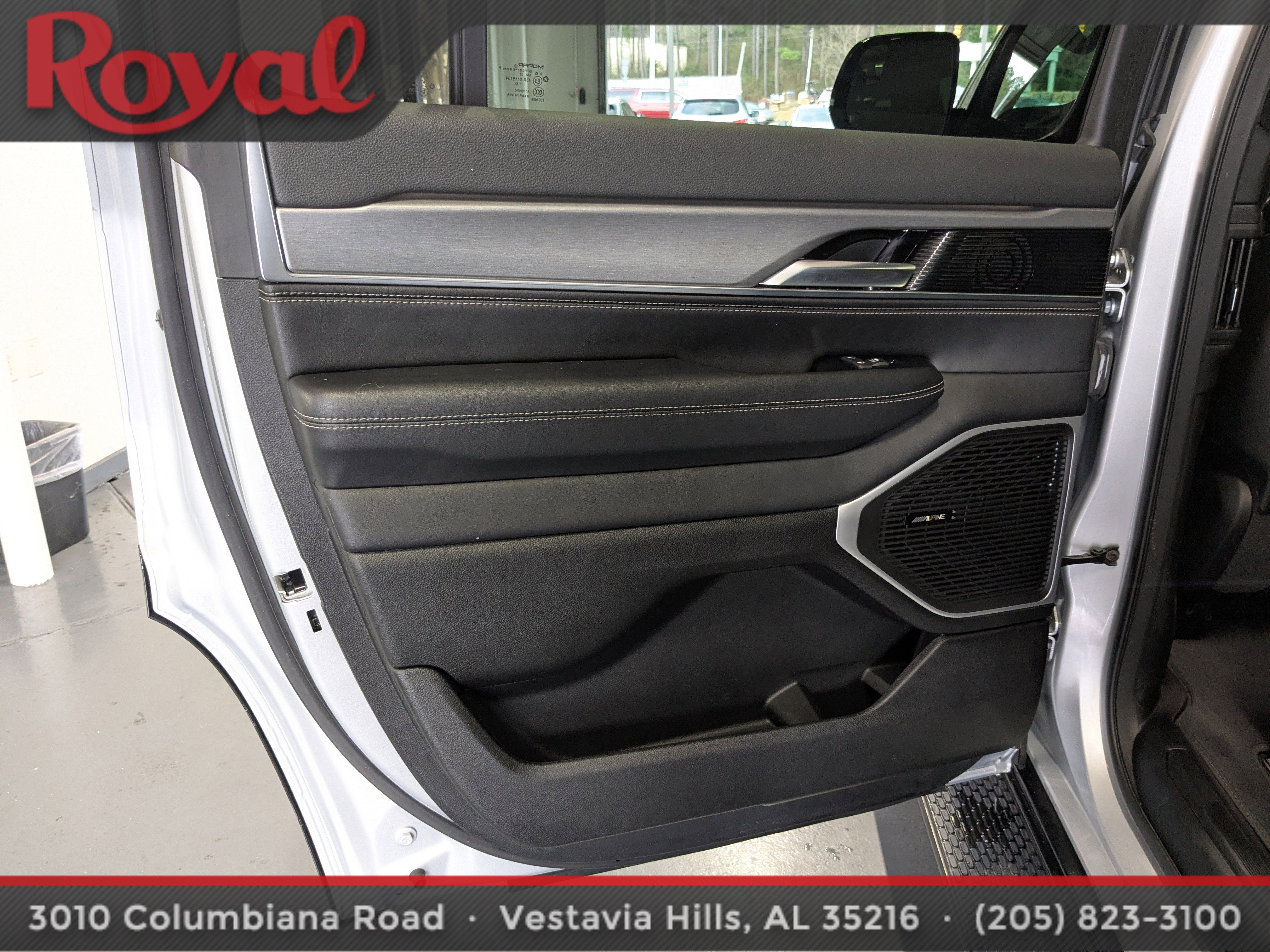 2023 Jeep Wagoneer Series II Carbide