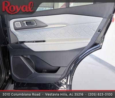 2025 Ford Explorer Platinum