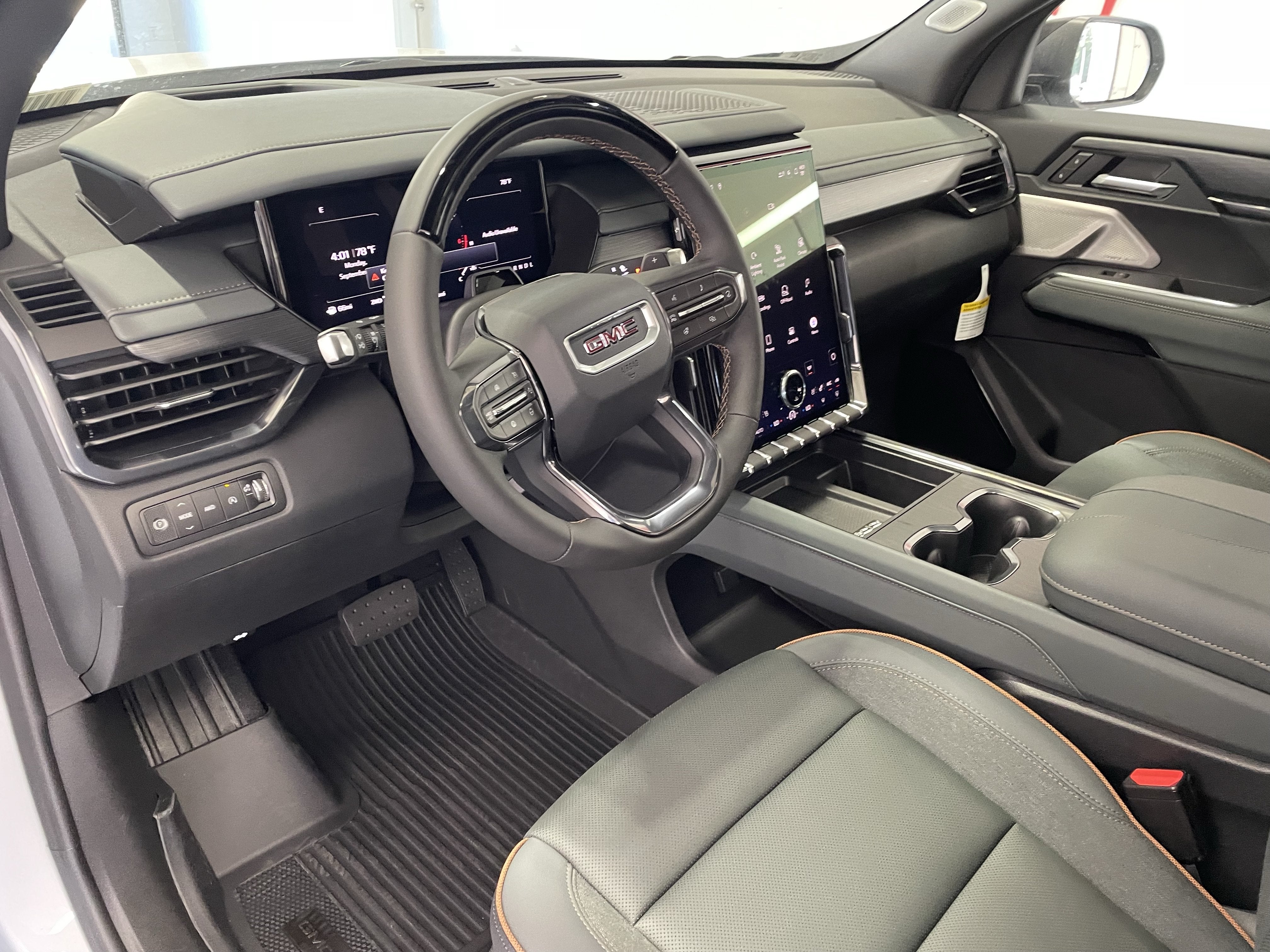 2027 GMC Acadia AT4