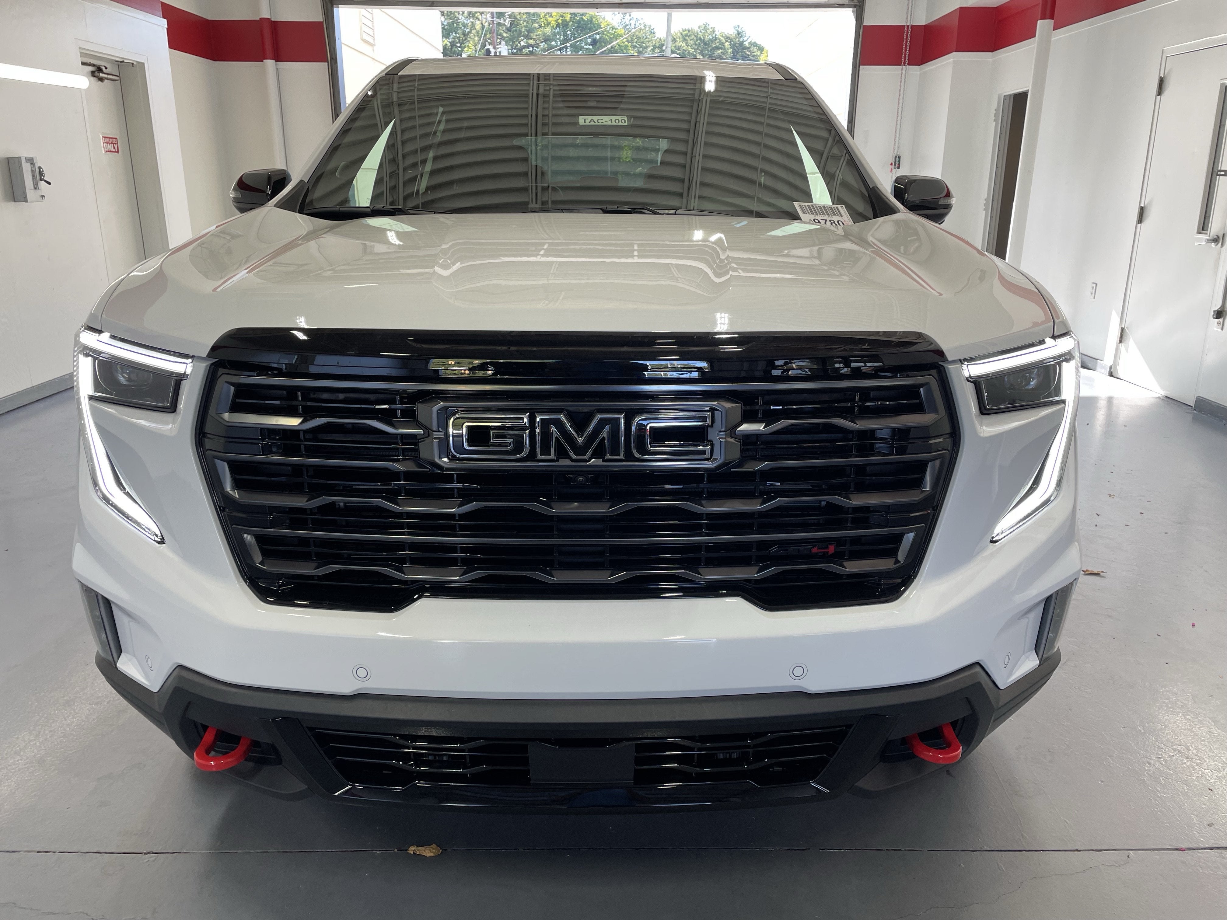 2027 GMC Acadia AT4