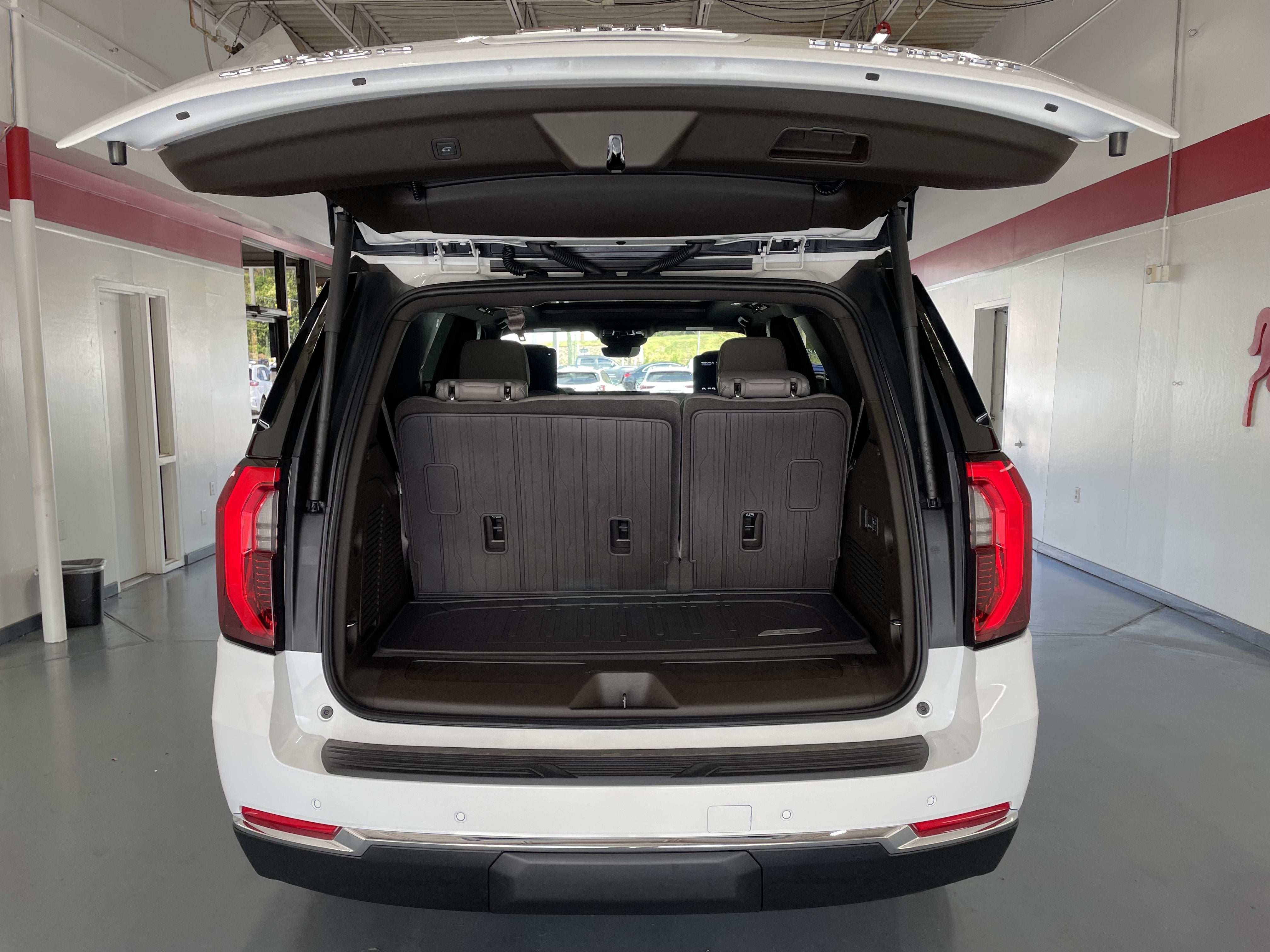2027 GMC Yukon Elevation
