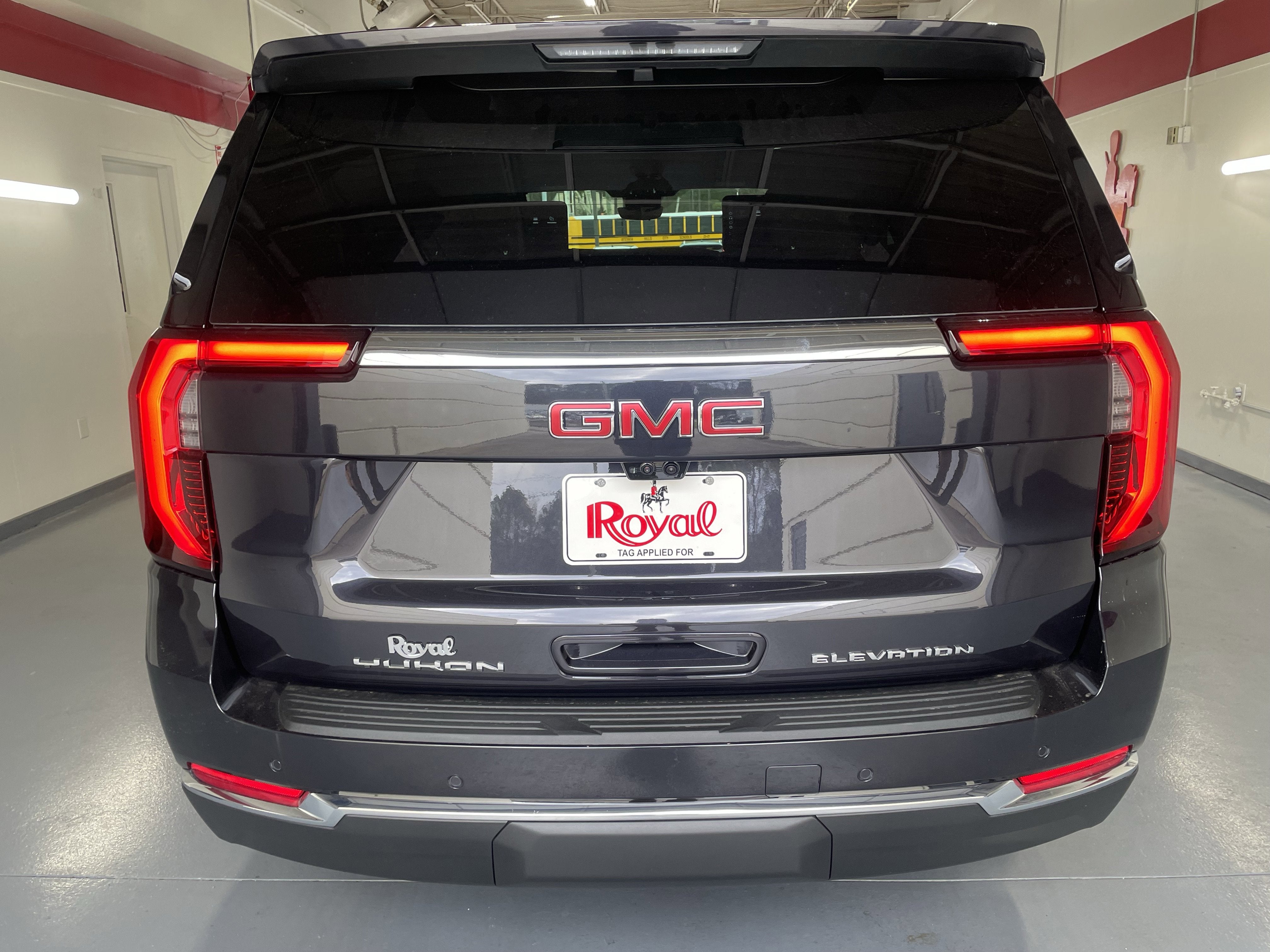 2026 GMC Yukon Elevation