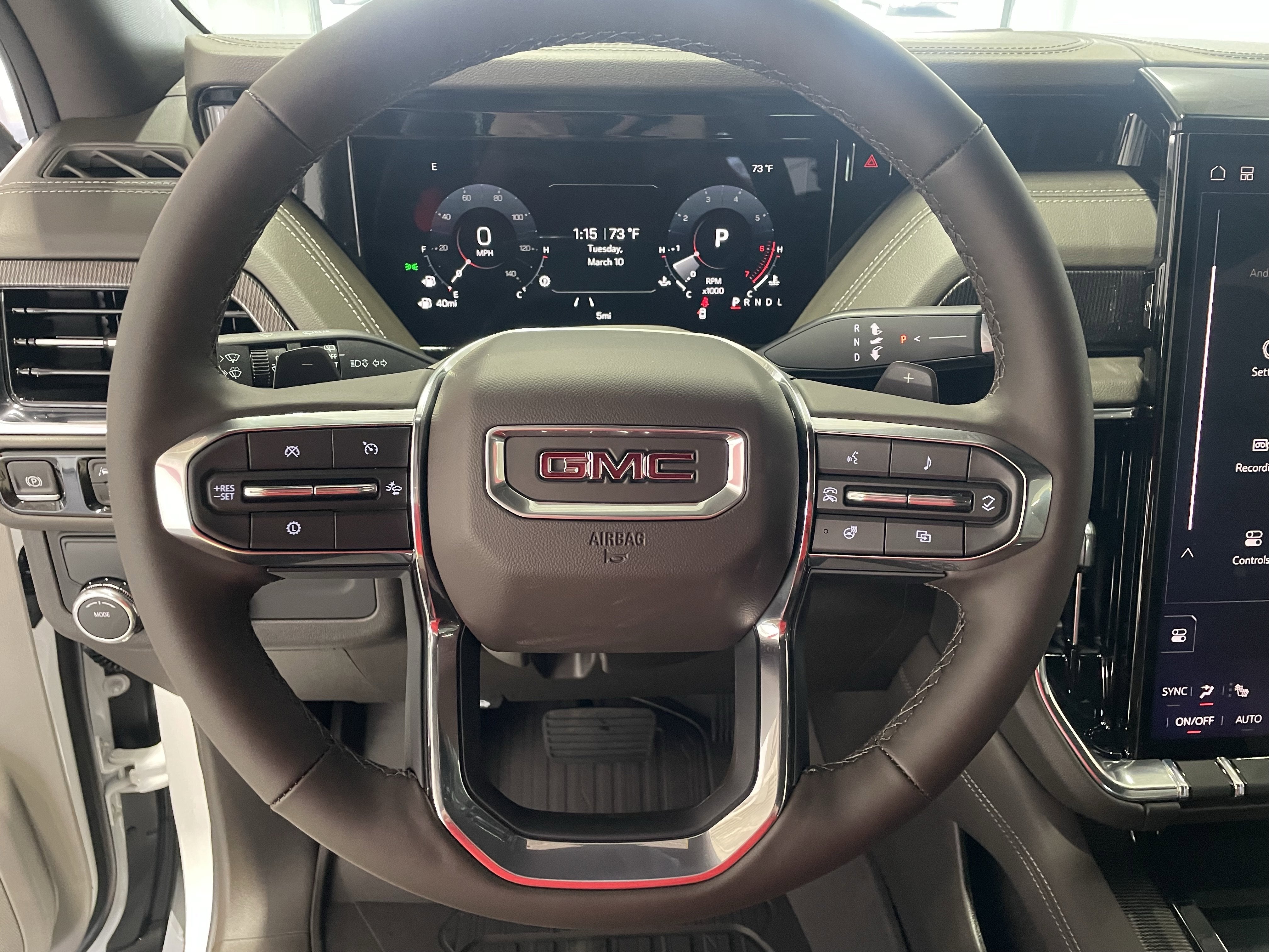 2026 GMC Yukon Elevation