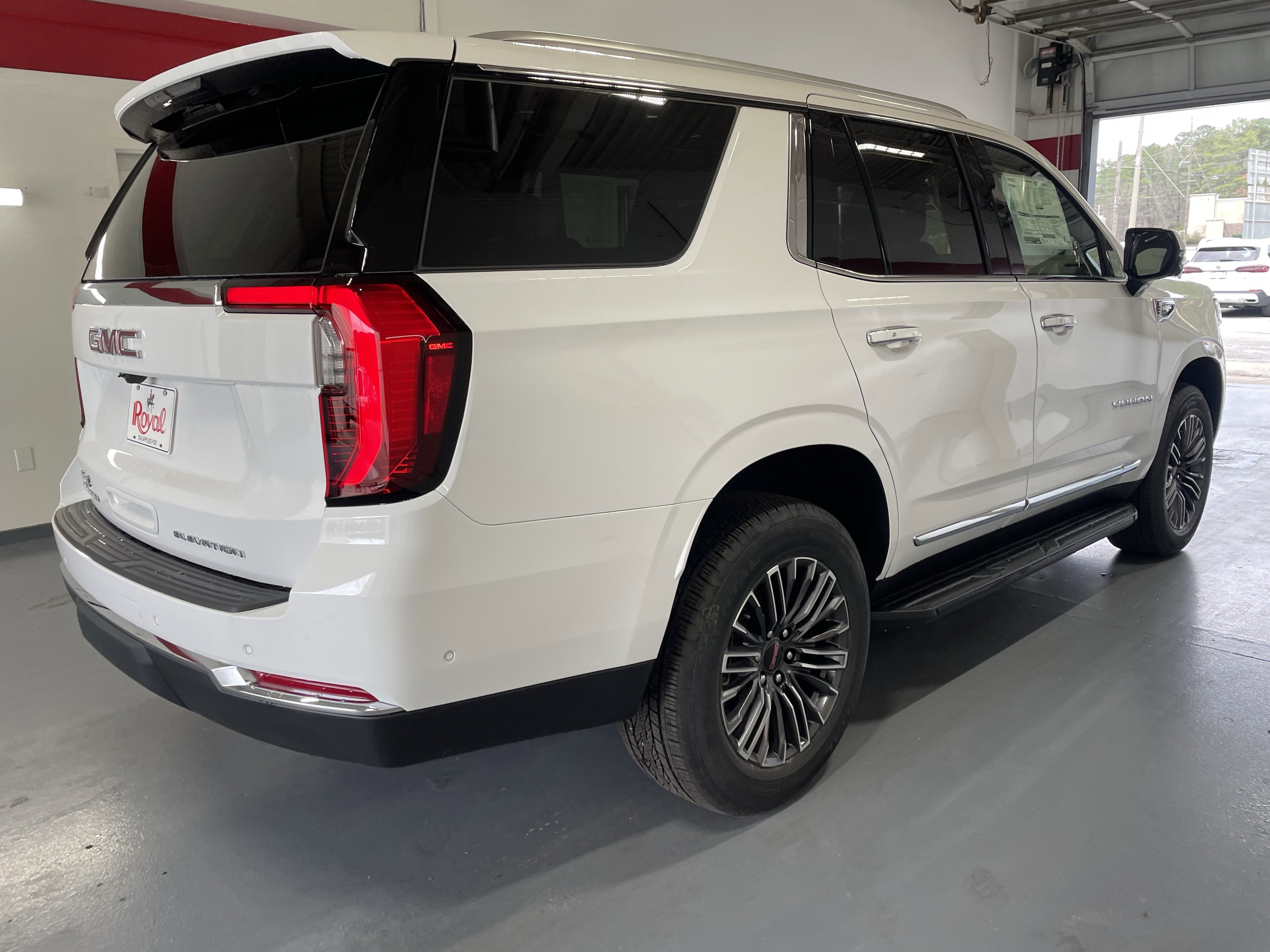 2026 GMC Yukon Elevation