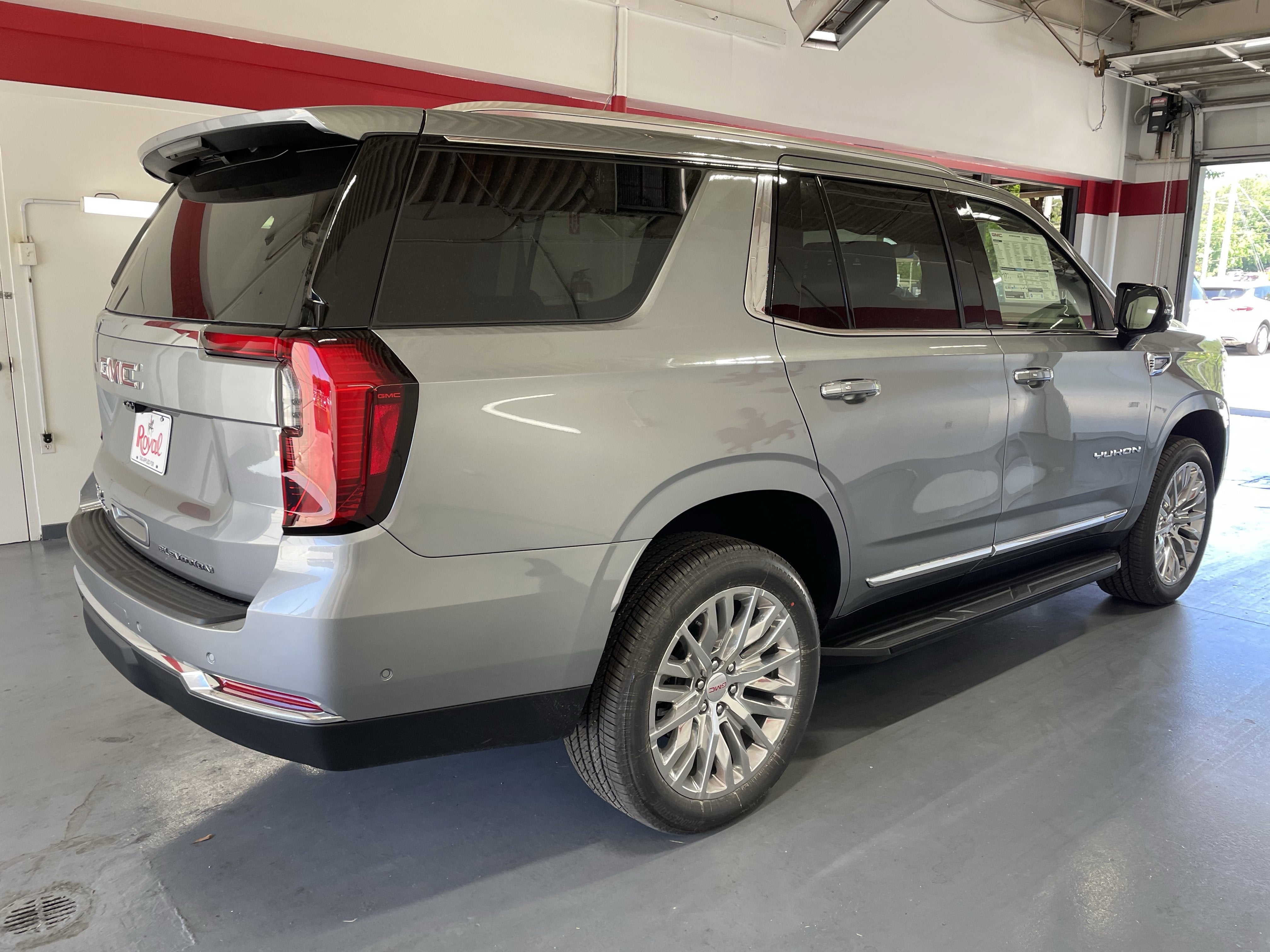 2026 GMC Yukon Elevation
