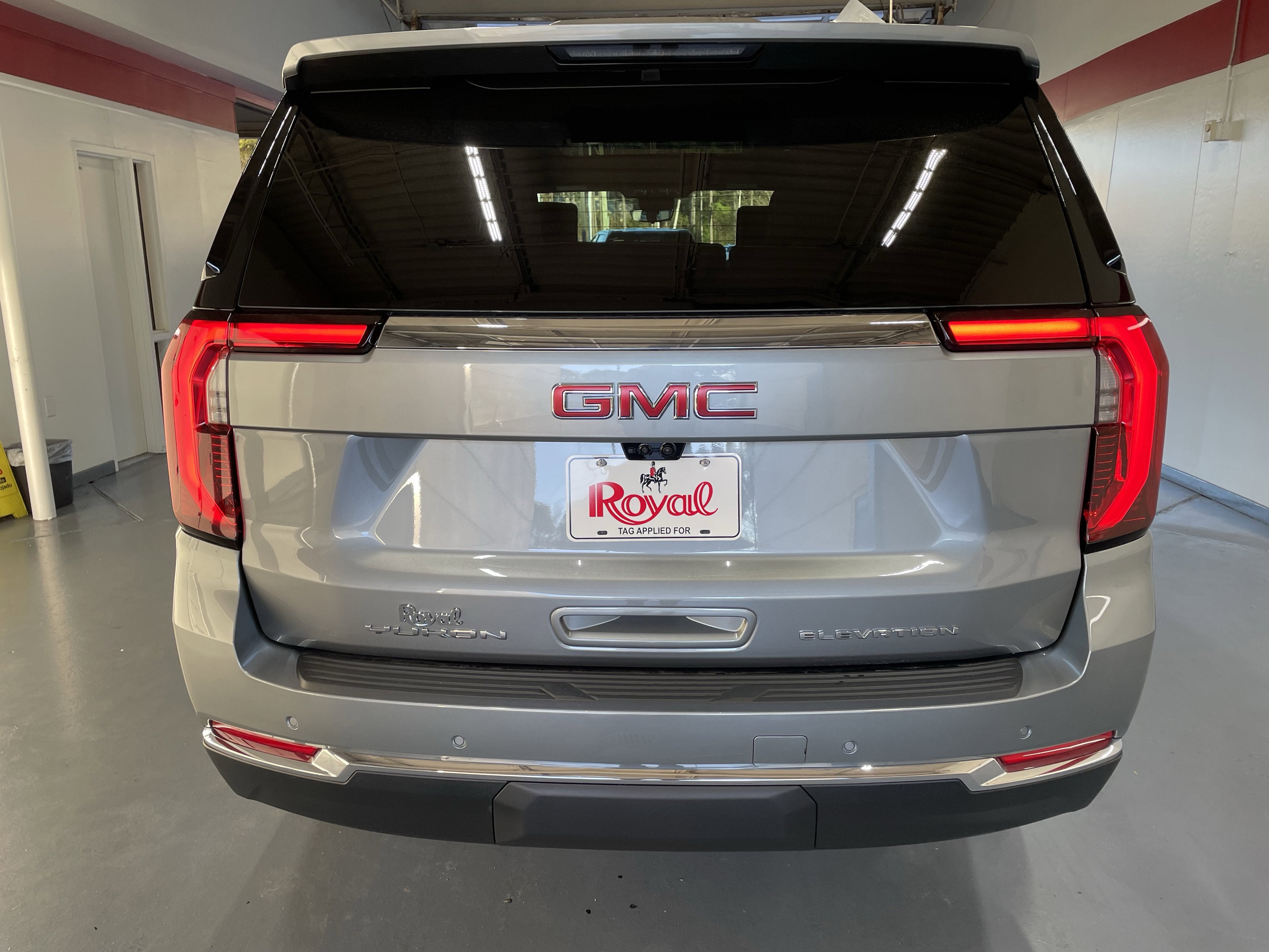 2026 GMC Yukon Elevation