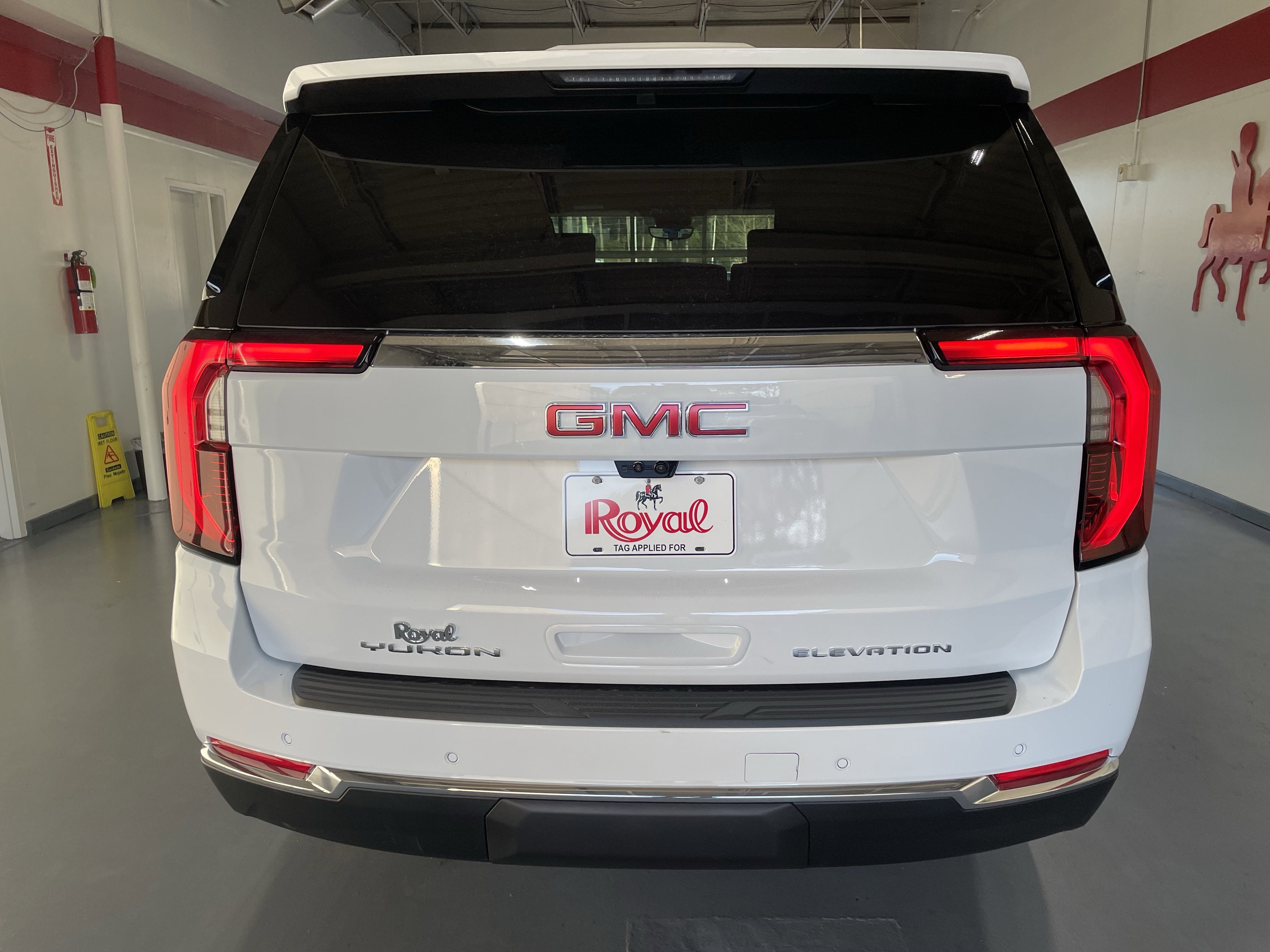 2026 GMC Yukon Elevation