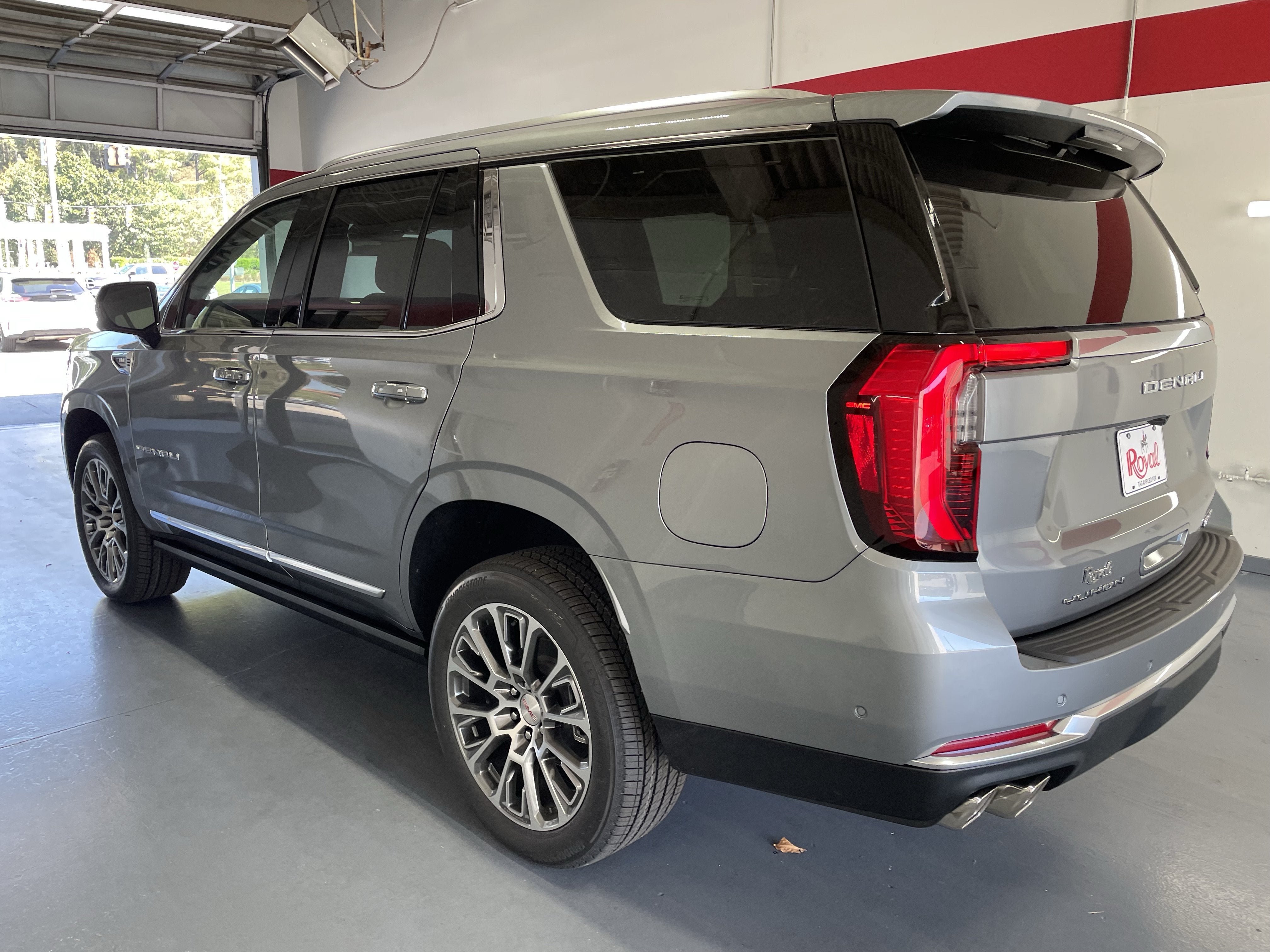 2027 GMC Yukon Denali