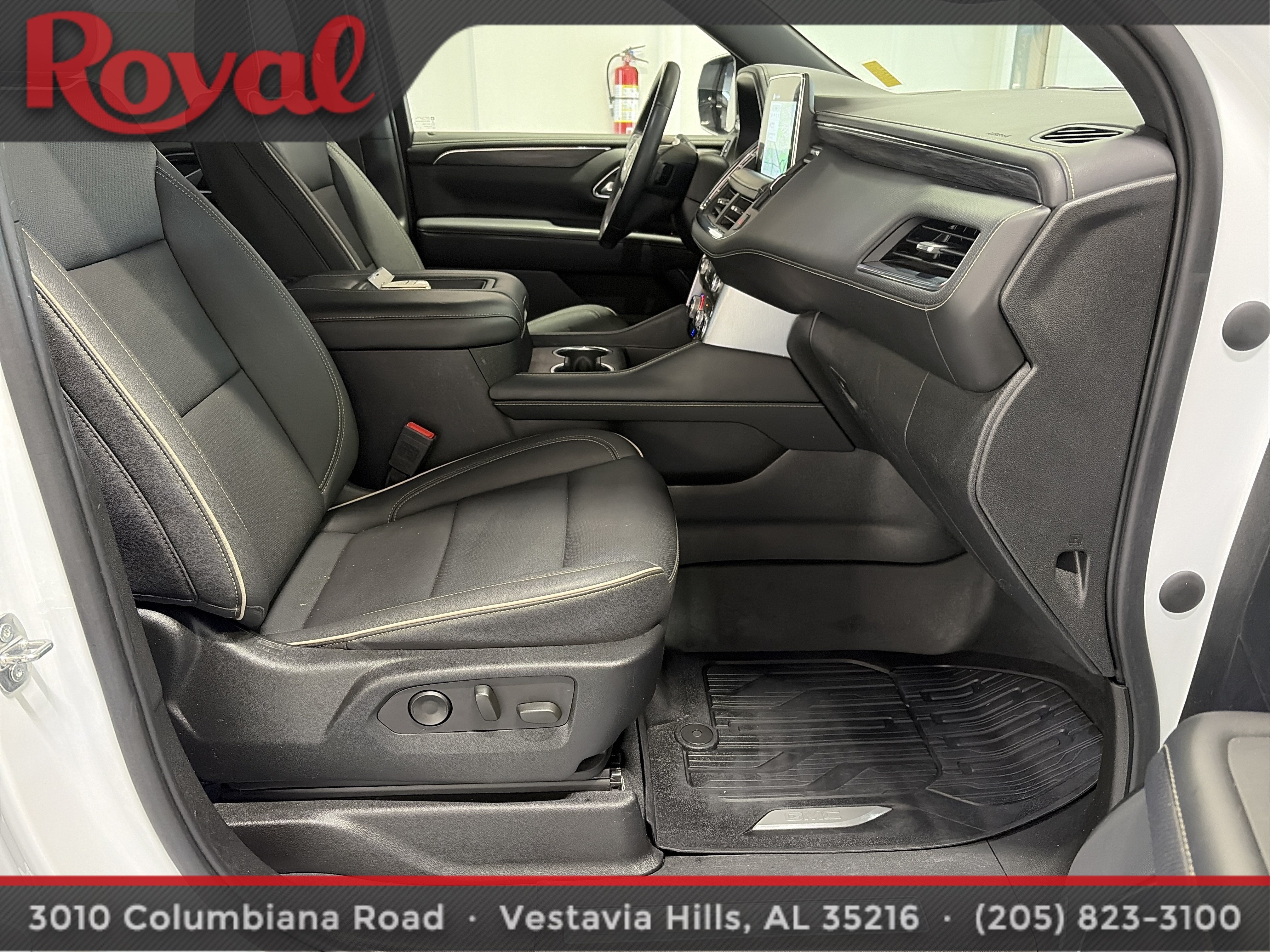 2023 GMC Yukon XL SLT