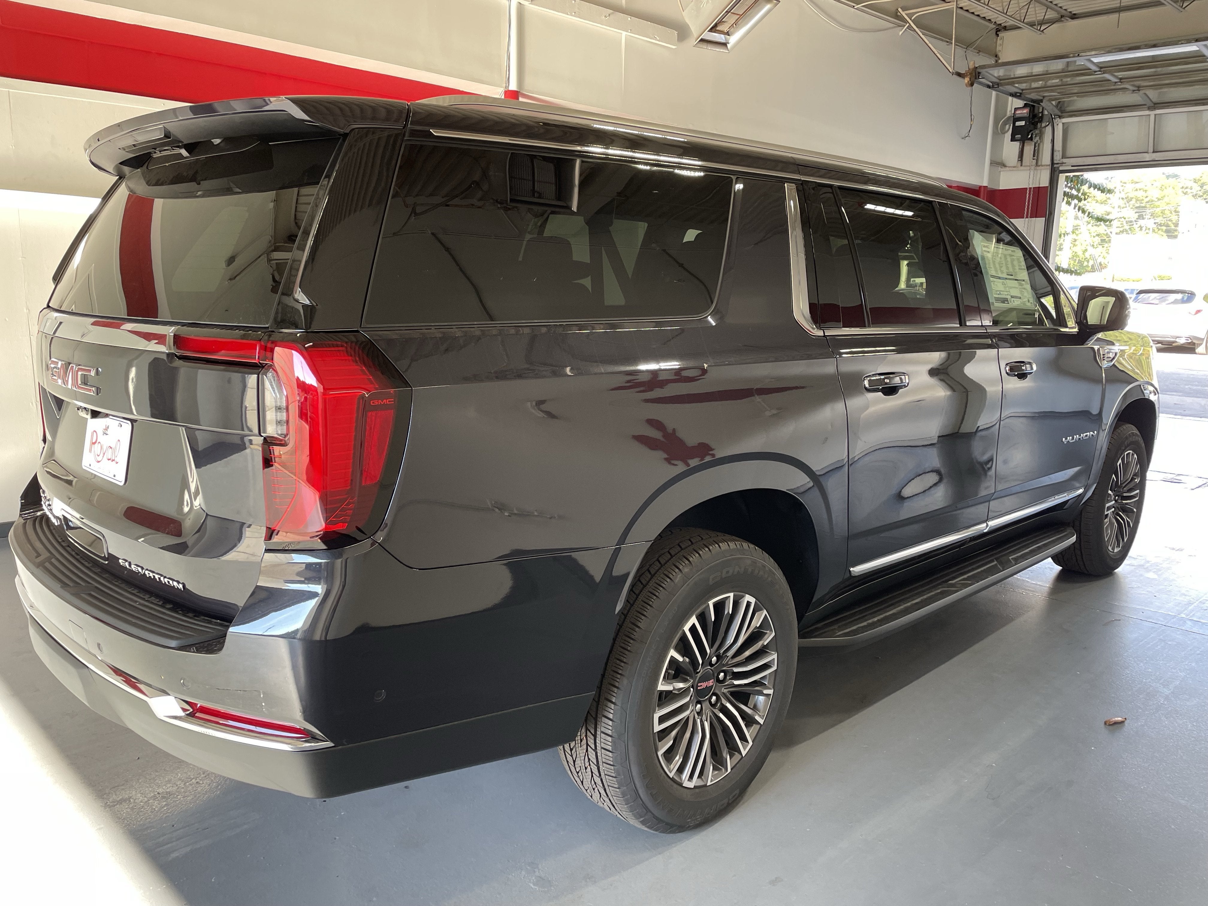 2027 GMC Yukon XL Elevation