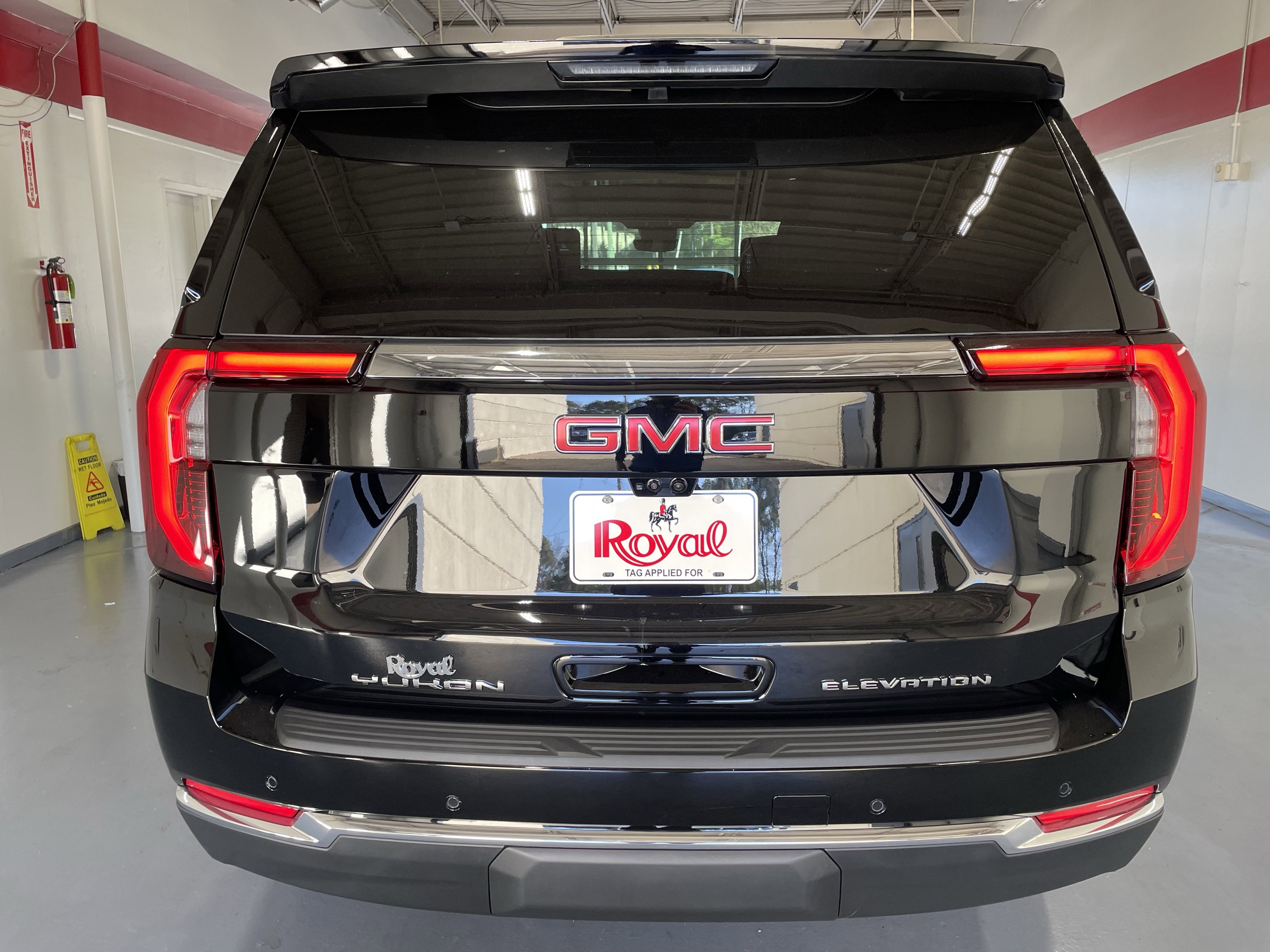 2026 GMC Yukon Elevation