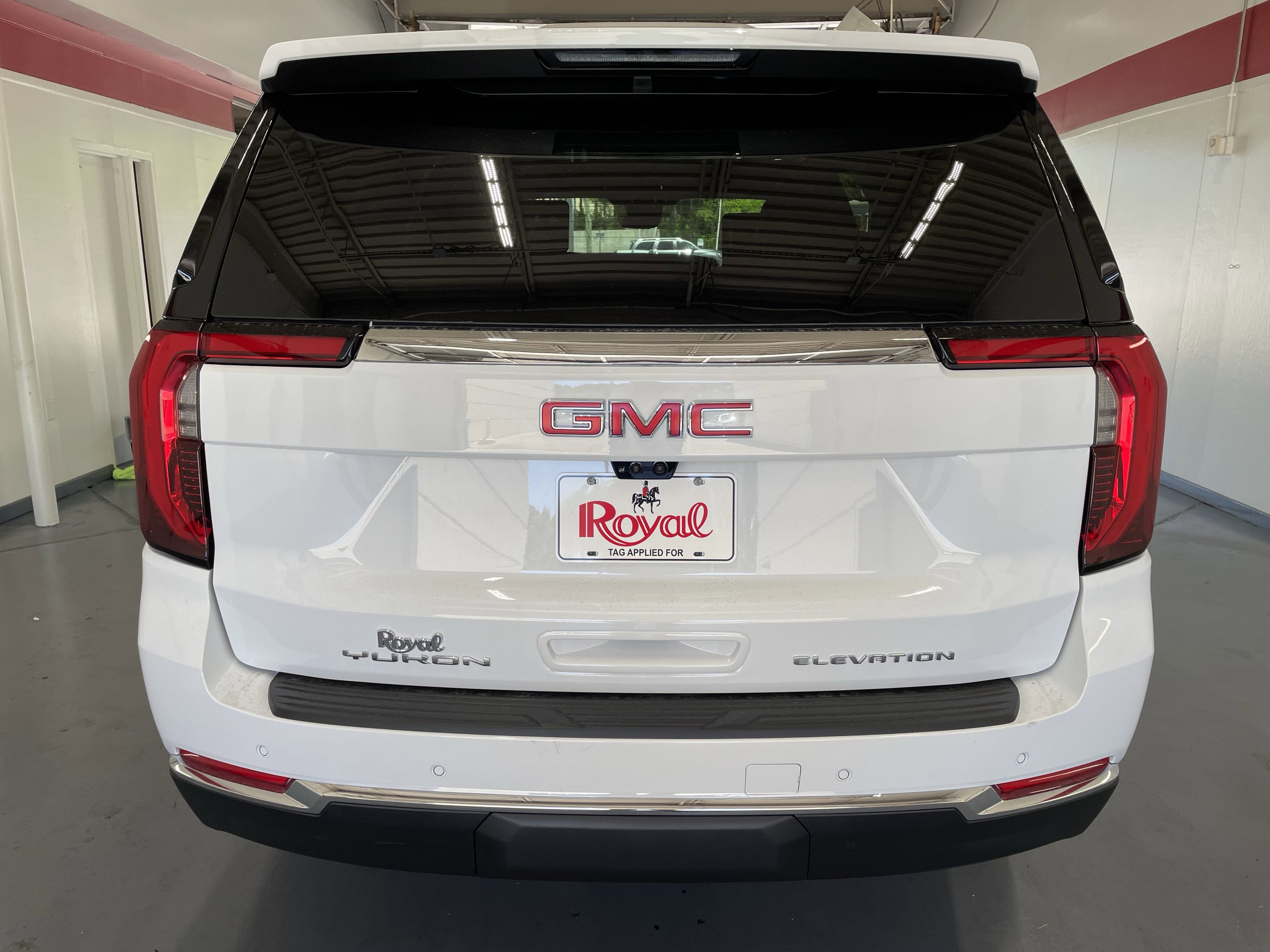 2026 GMC Yukon Elevation