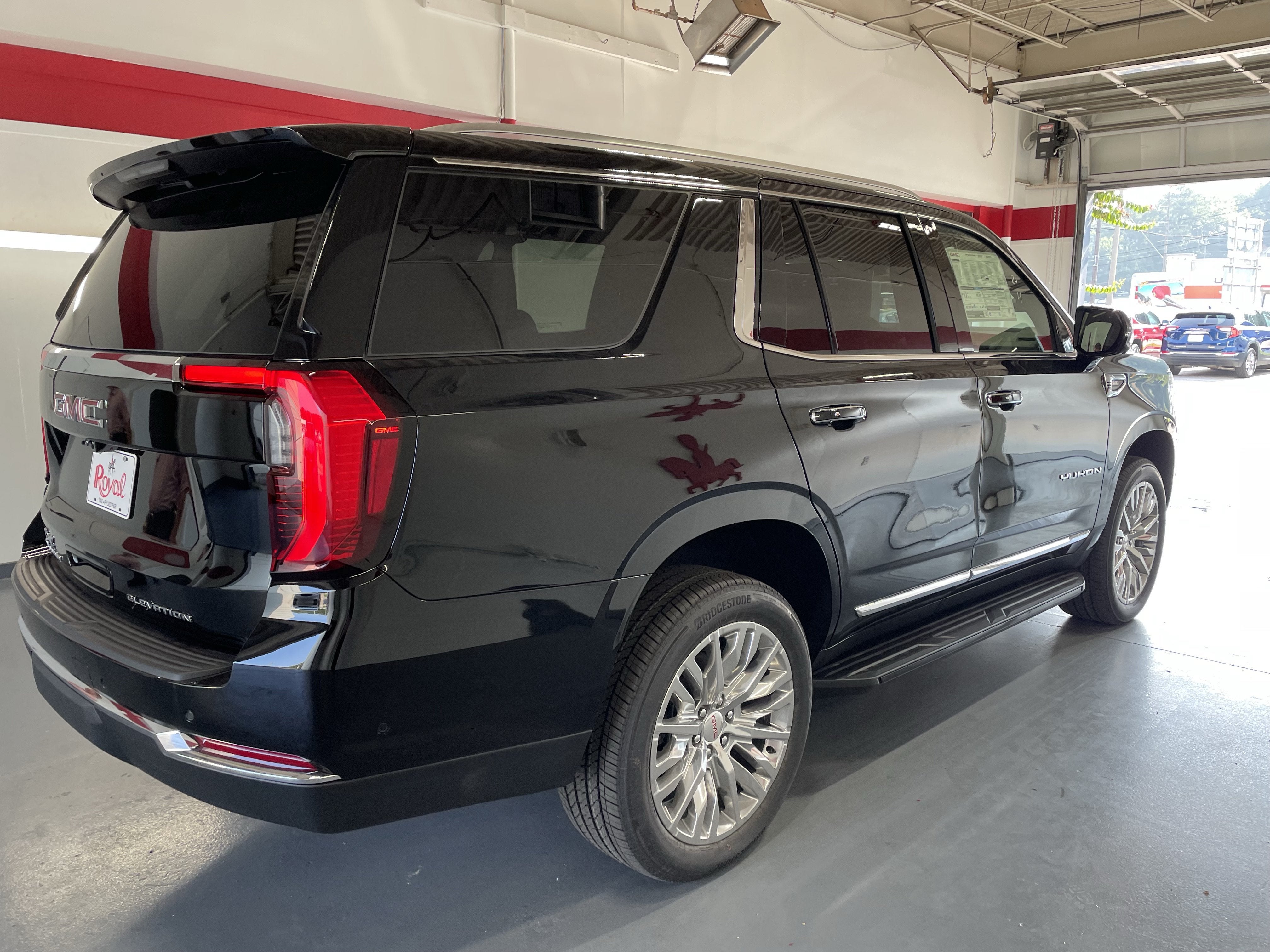 2026 GMC Yukon Elevation