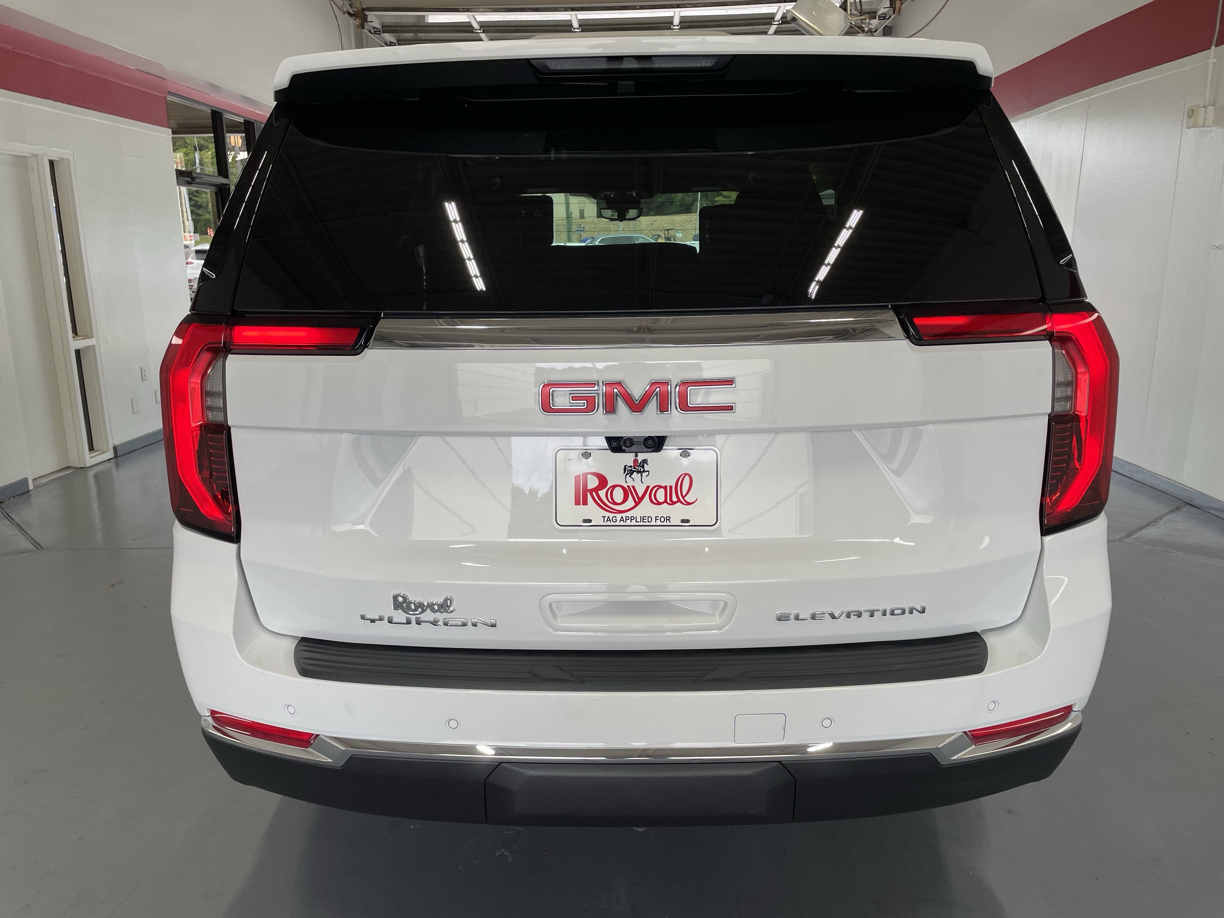 2026 GMC Yukon Elevation