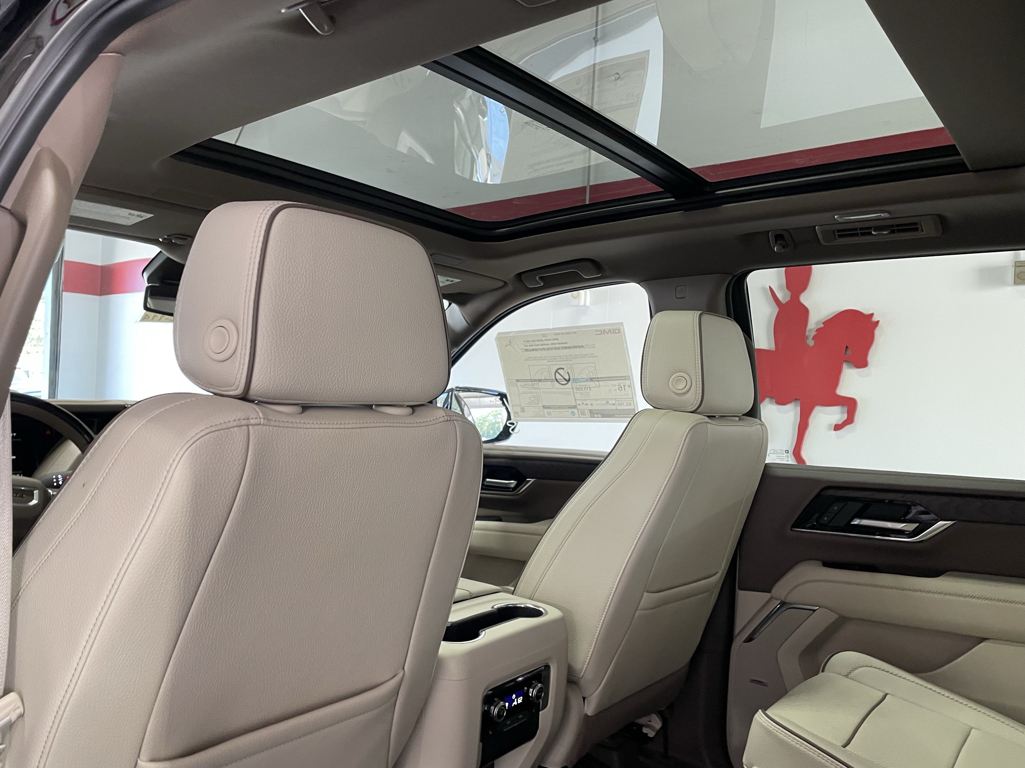 2027 GMC Yukon Denali - Photo 14