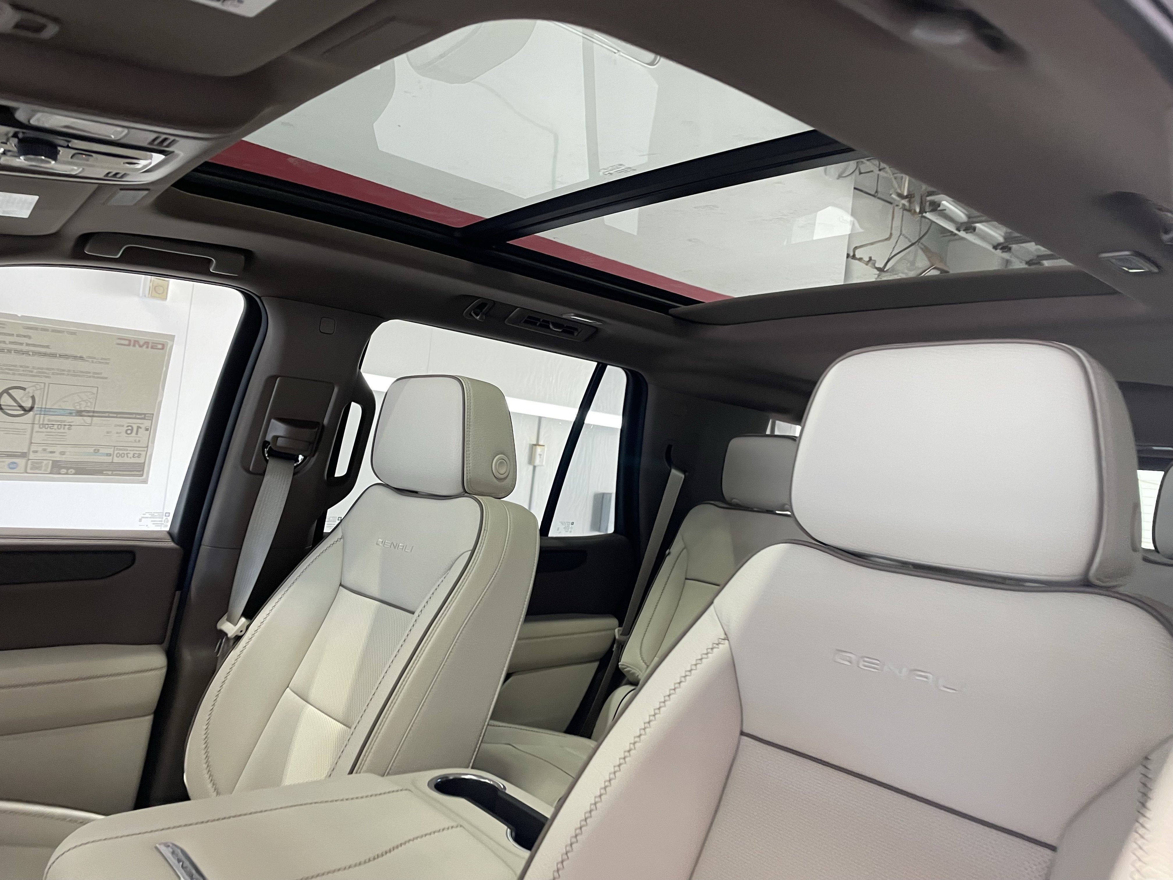 2027 GMC Yukon Denali - Photo 17