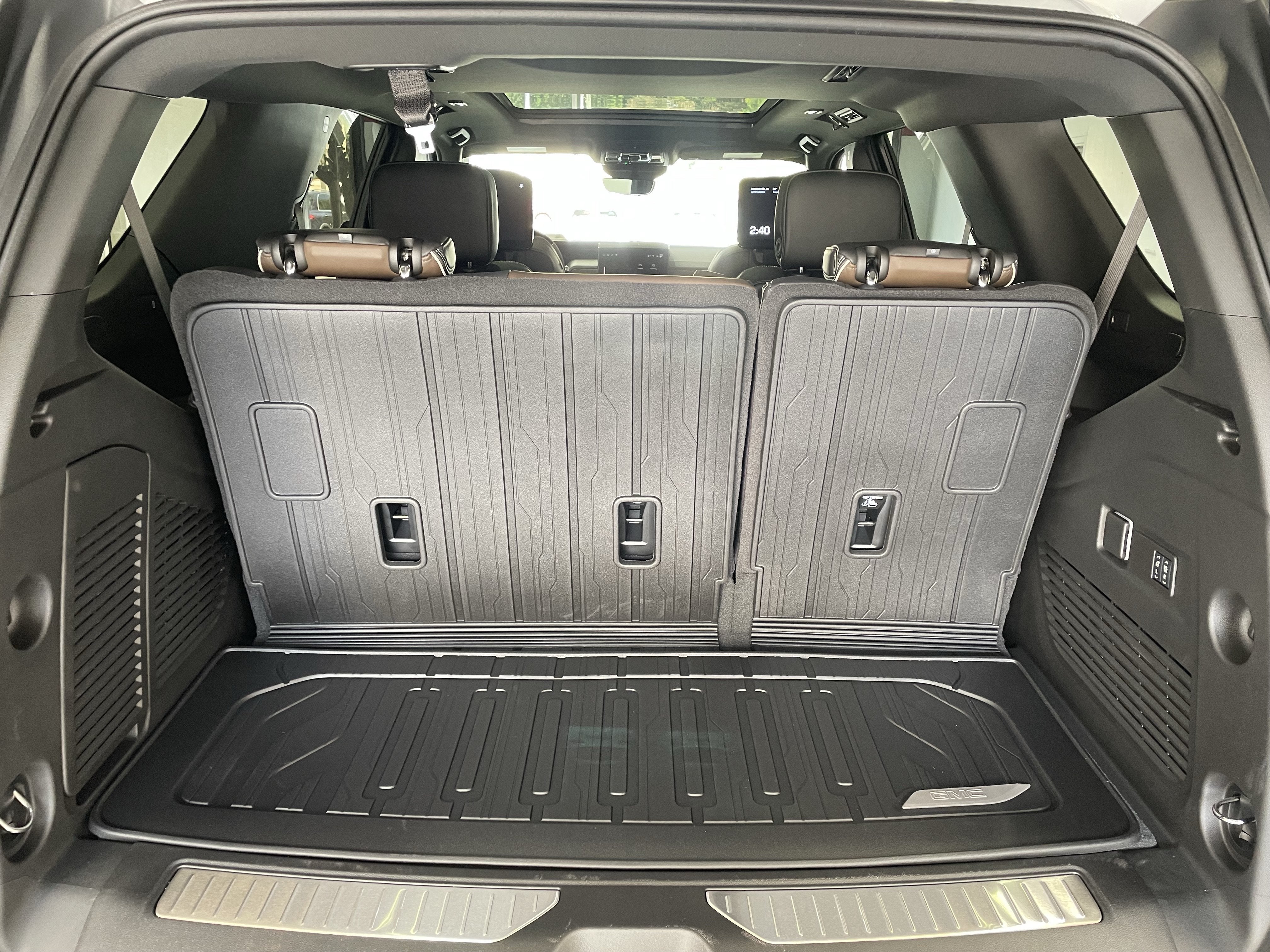 2027 GMC Yukon Denali Ultimate