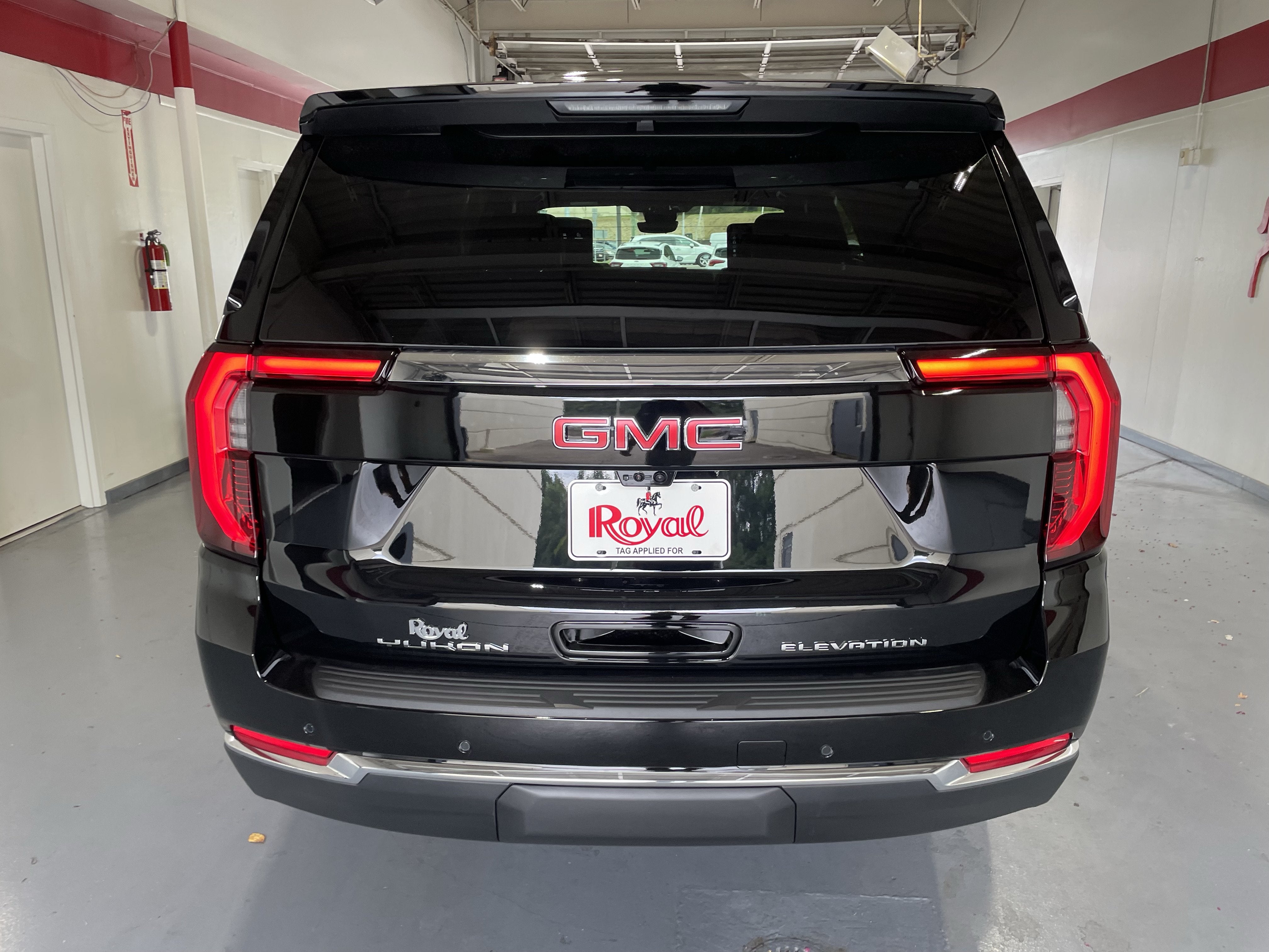 2026 GMC Yukon XL Elevation