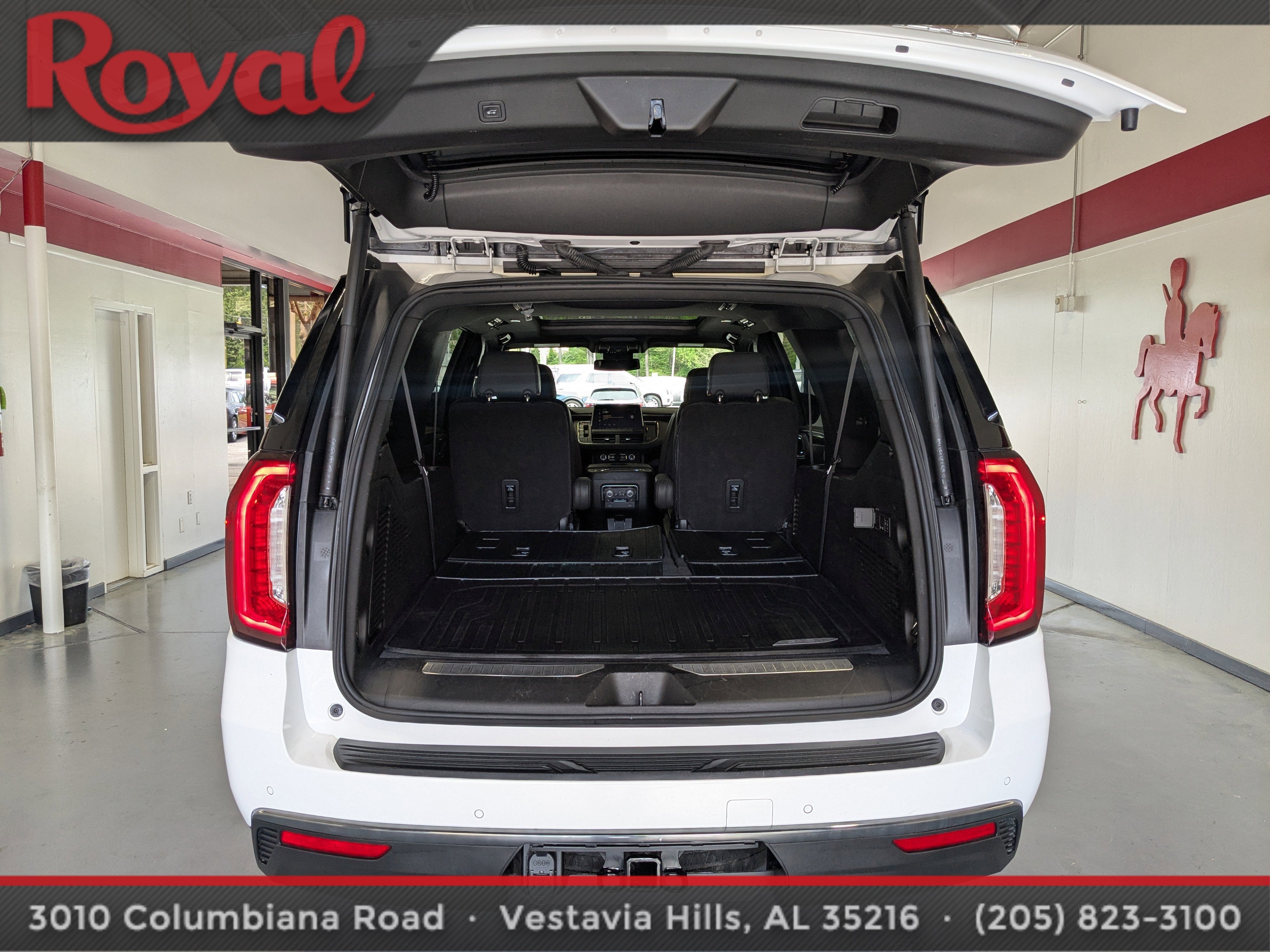 2023 GMC Yukon XL AT4