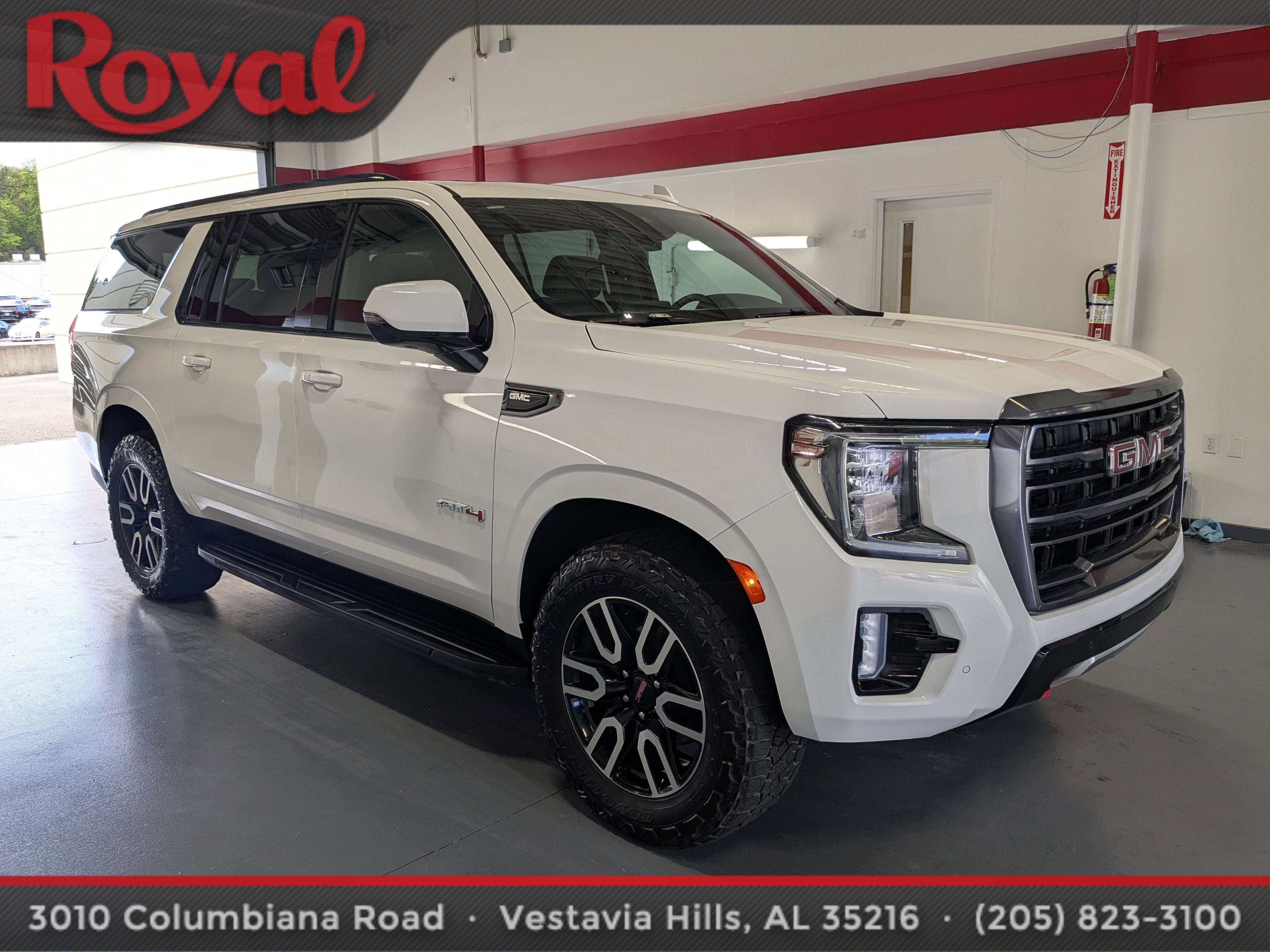 2023 GMC Yukon XL AT4