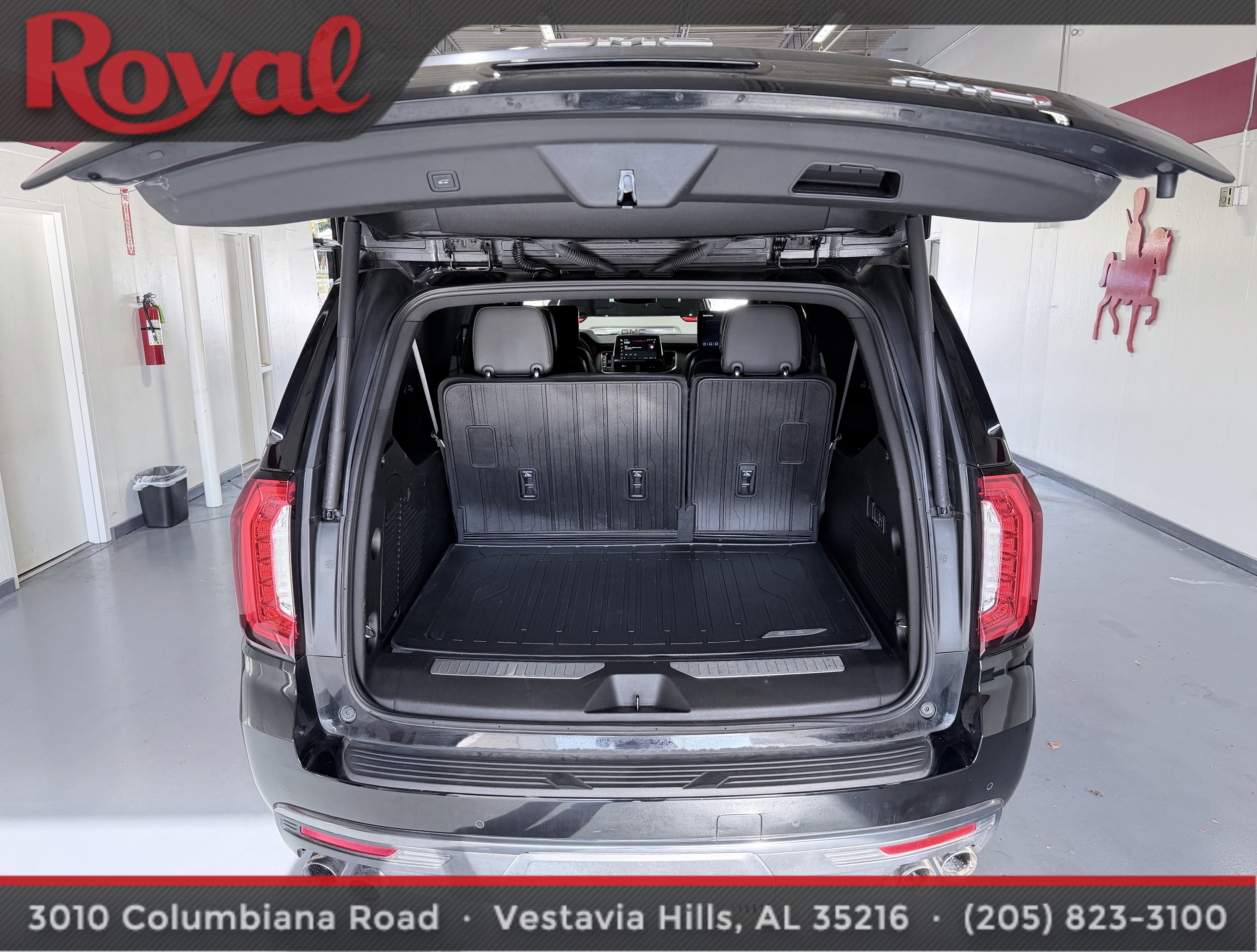 2023 GMC Yukon XL AT4