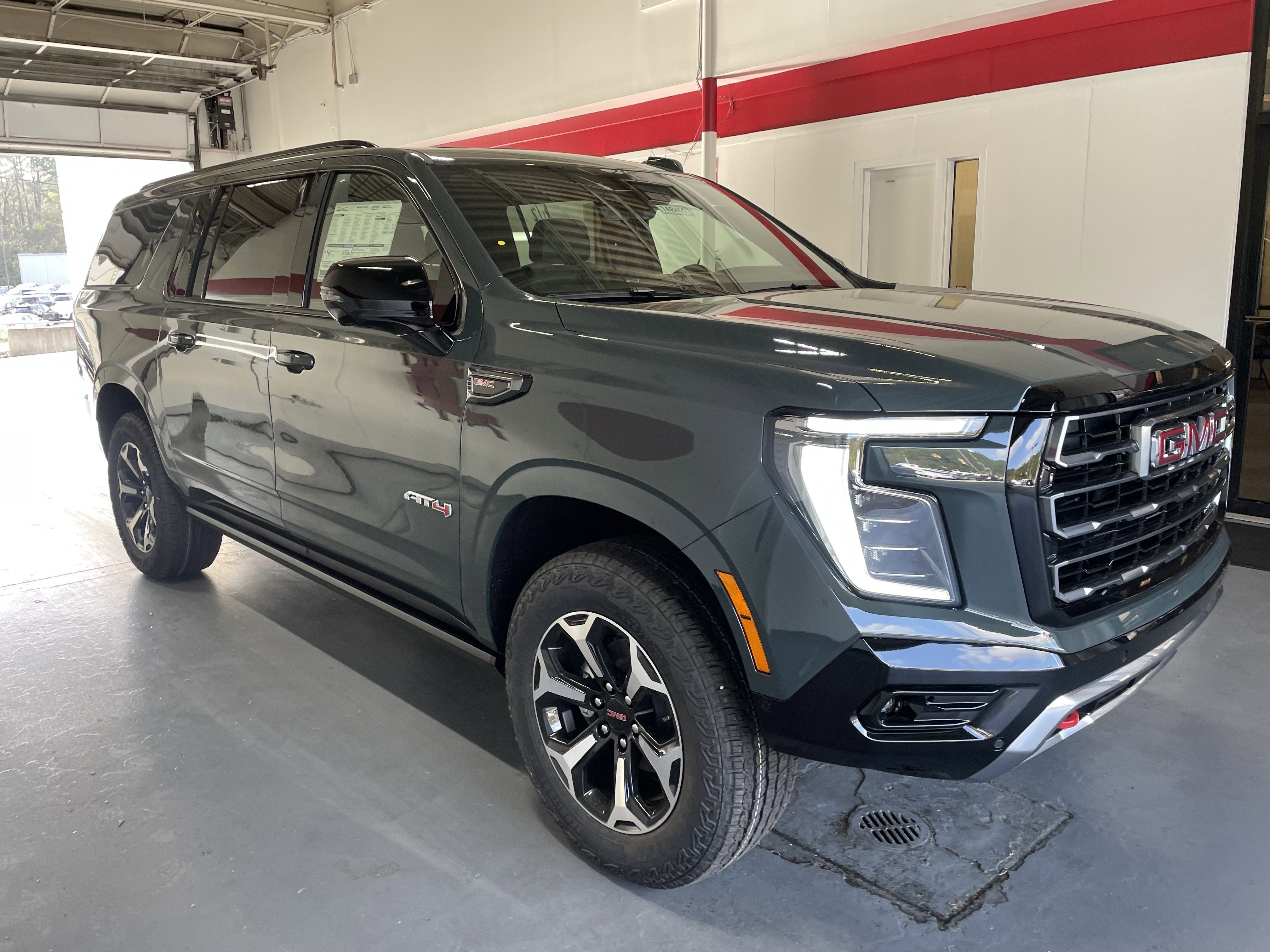 2026 GMC Yukon XL AT4