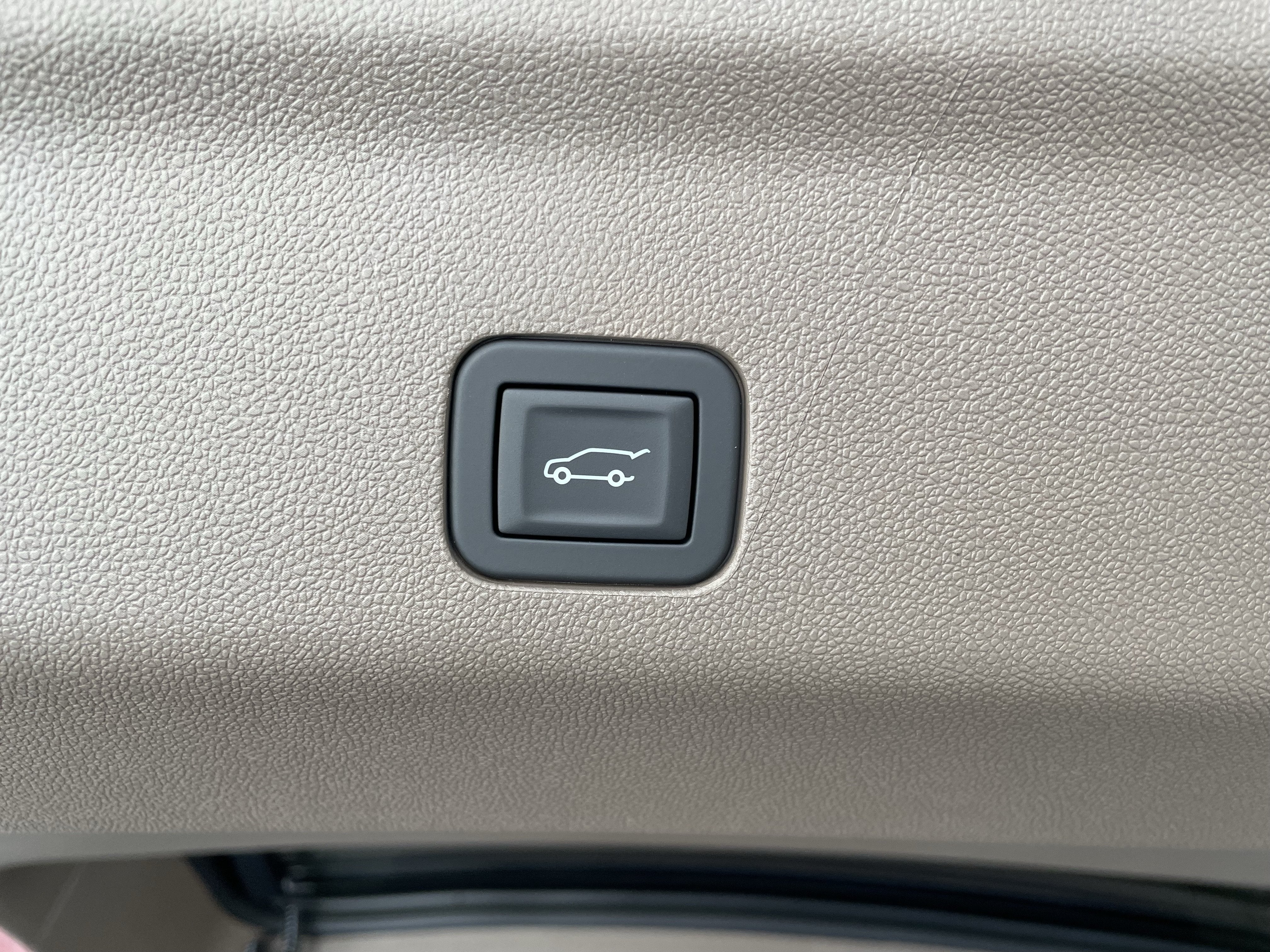 2027 GMC Yukon XL Denali - Photo 11