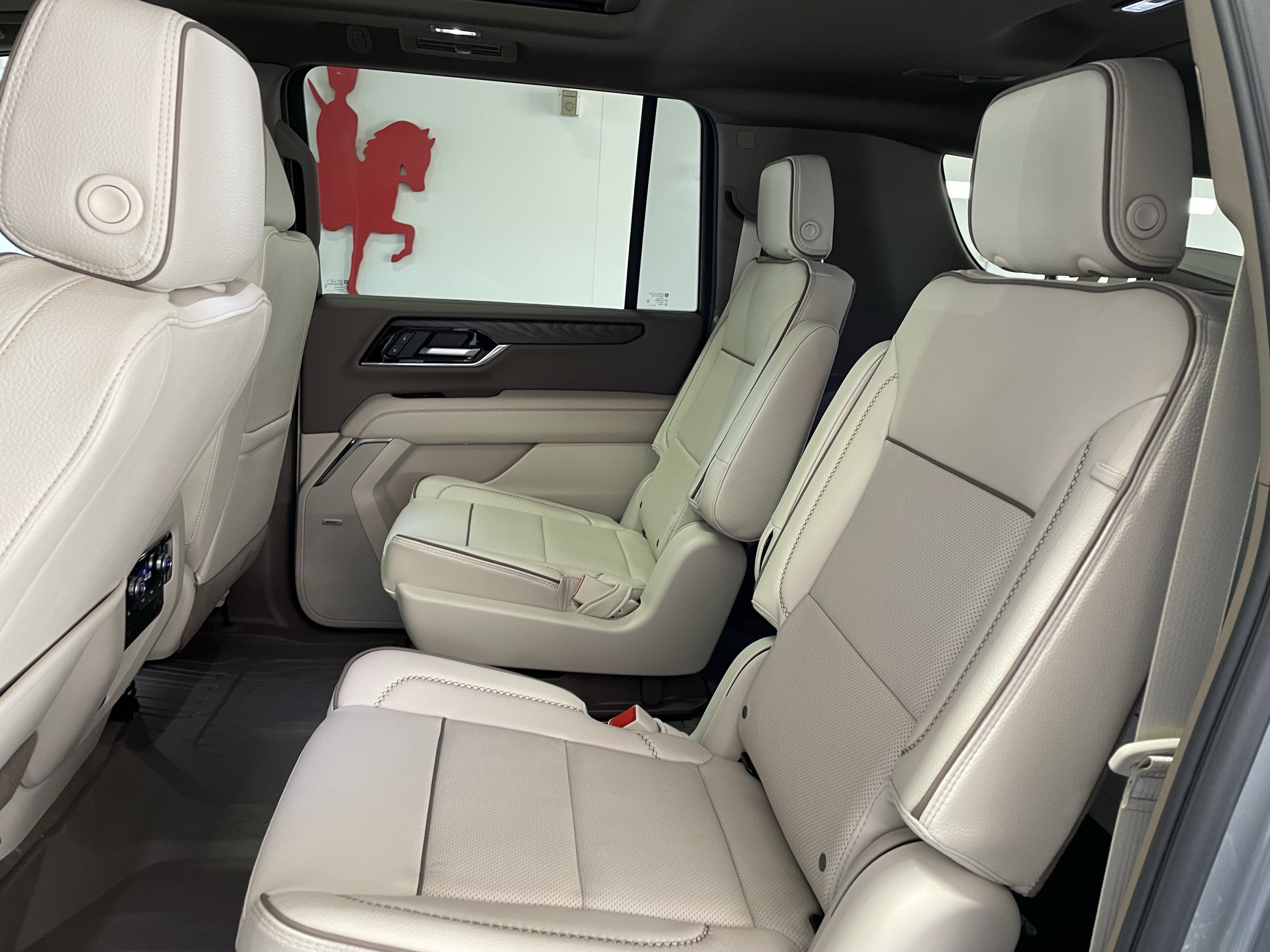 2027 GMC Yukon XL Denali - Photo 13