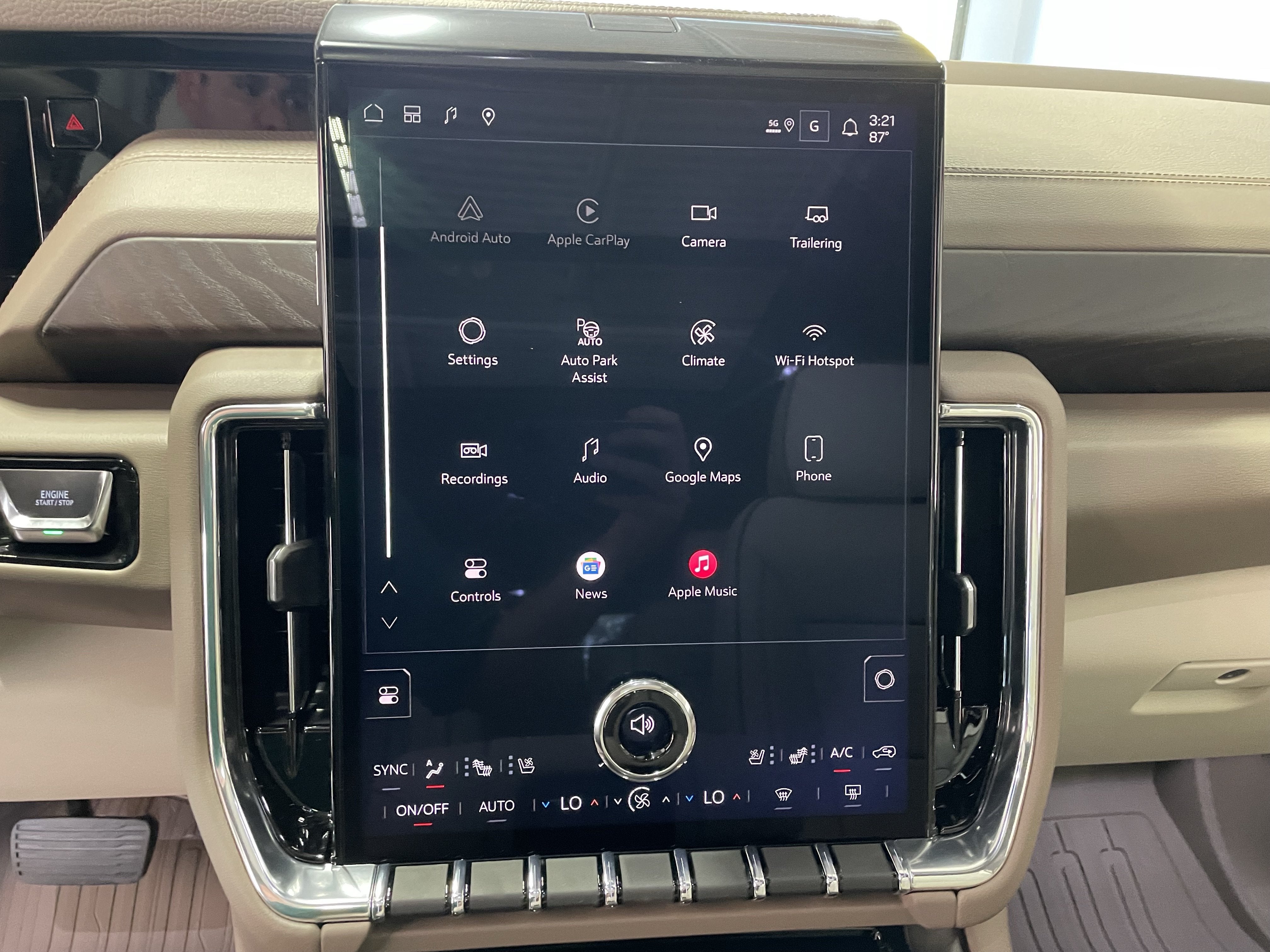 2027 GMC Yukon XL Denali - Photo 20