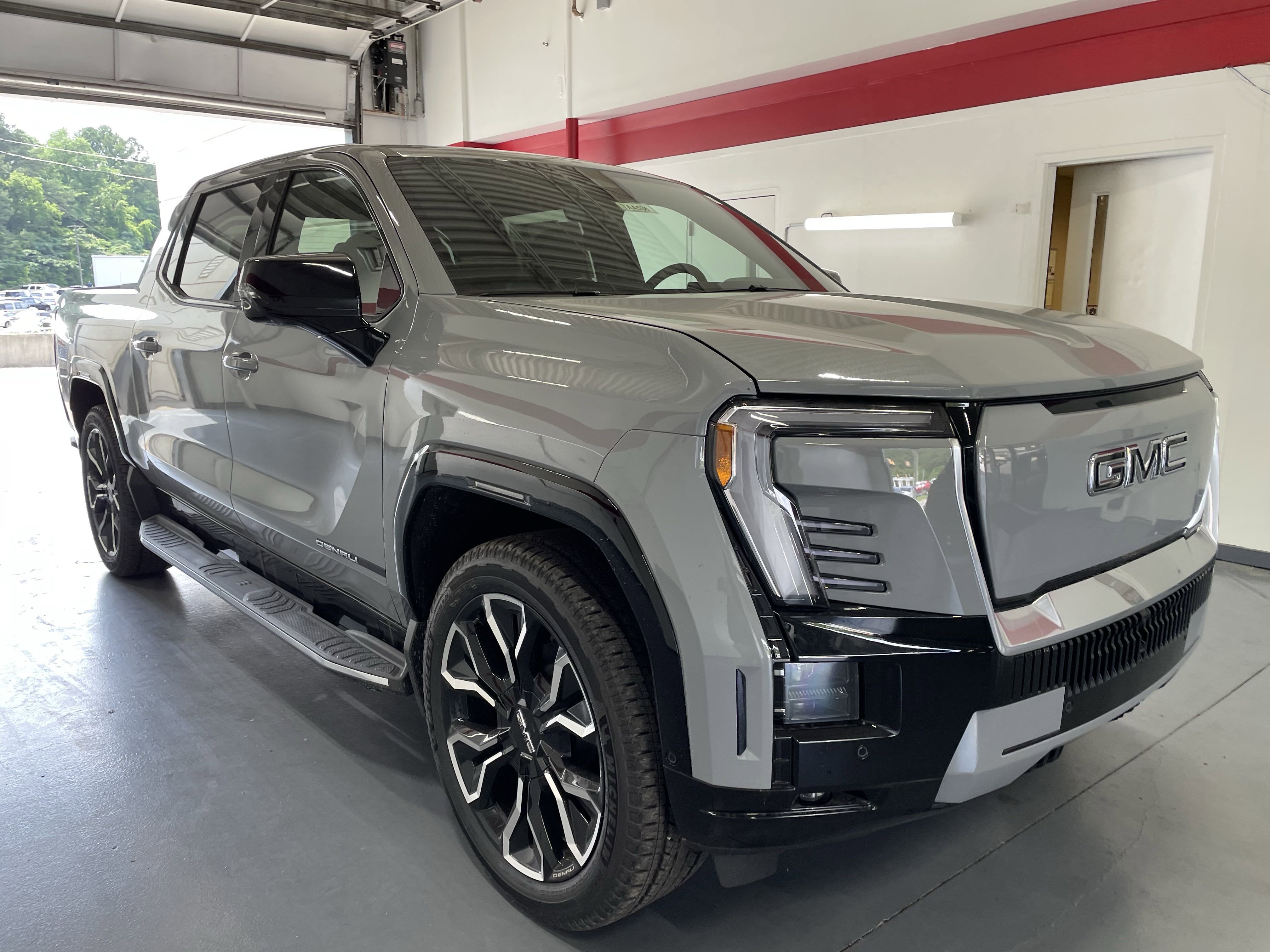 2025 GMC Sierra EV Max Range Denali