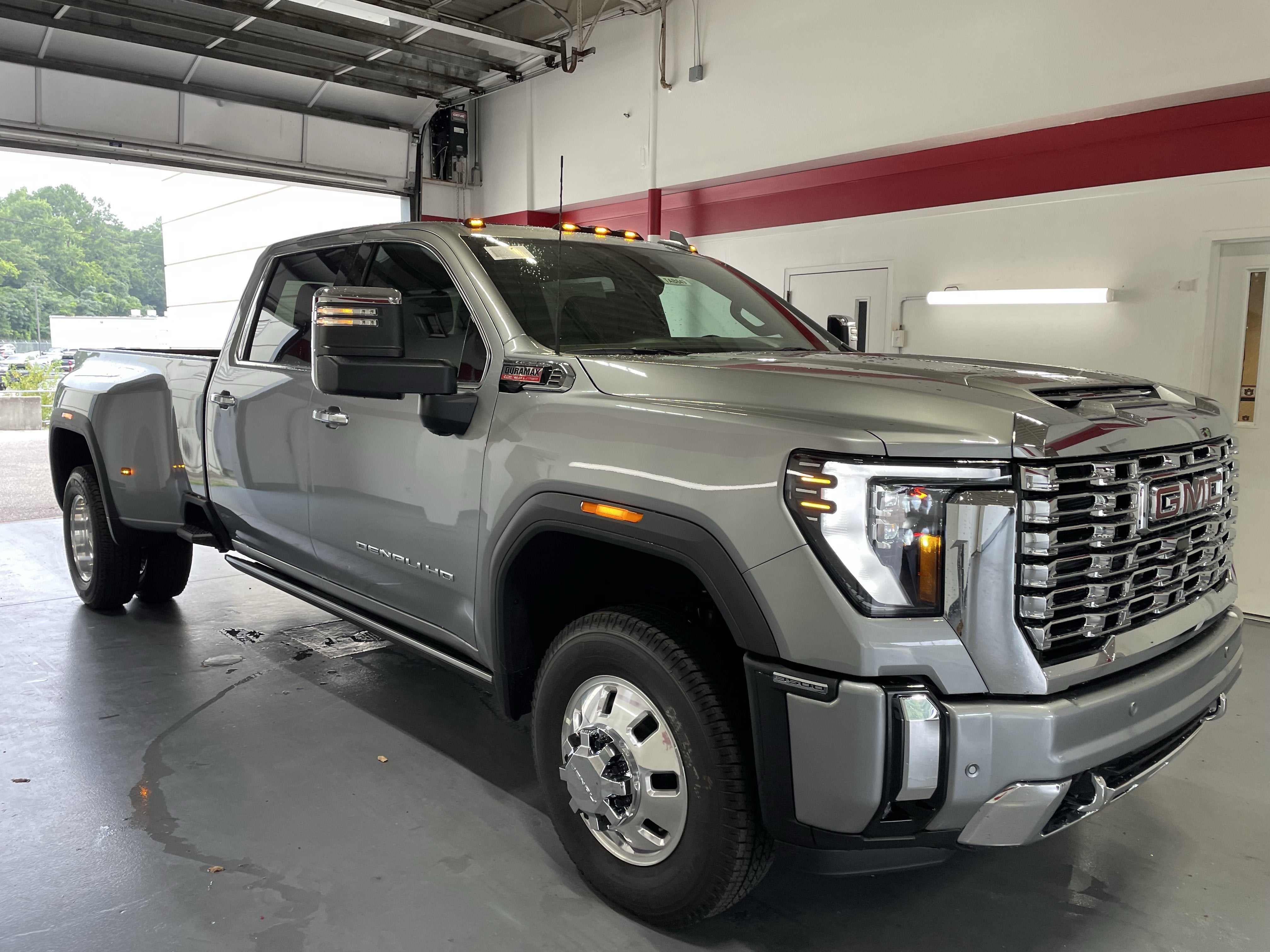 2026 GMC Sierra 3500 HD Denali DRW