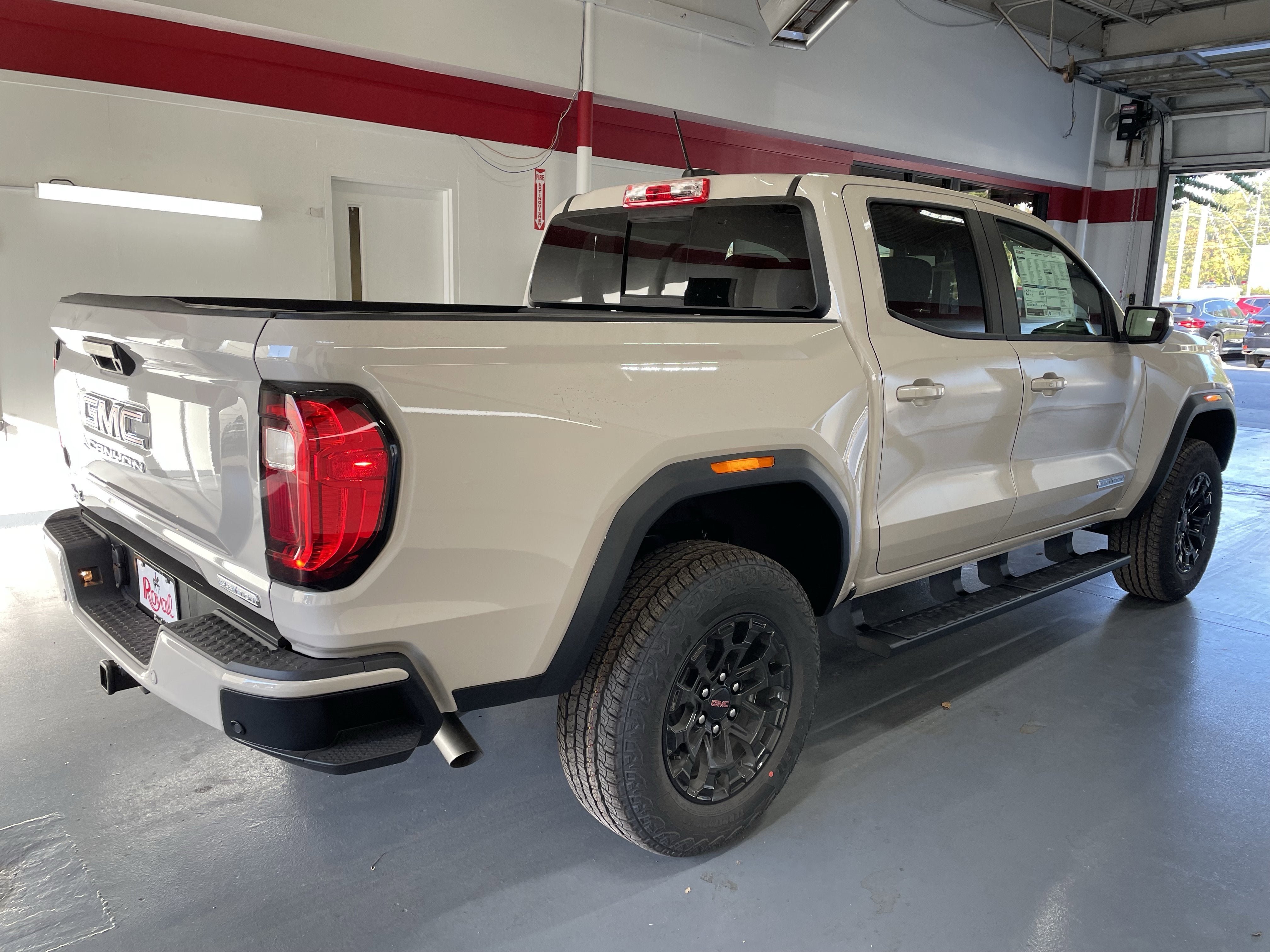 2026 GMC Canyon Elevation