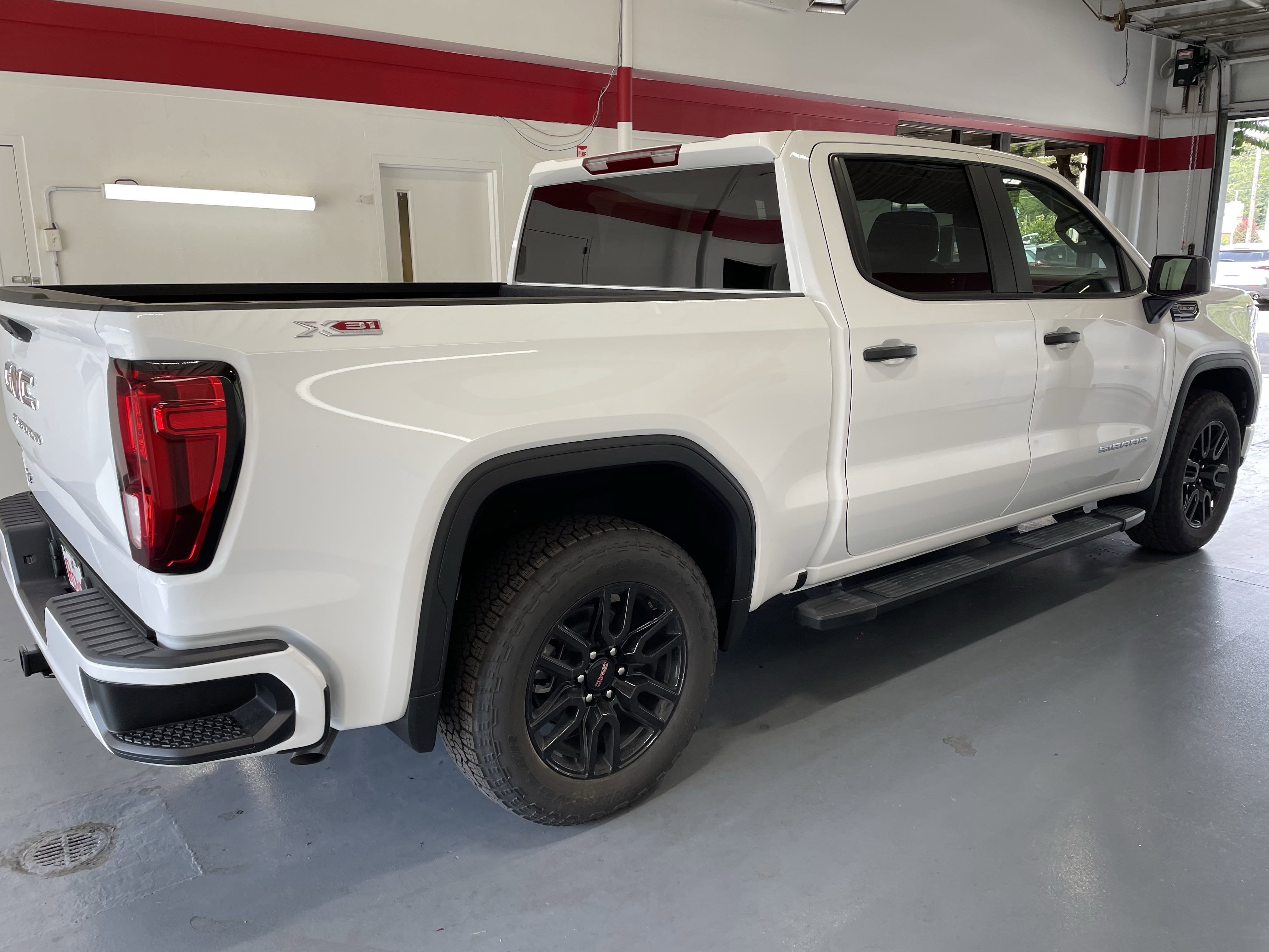 2025 GMC Sierra 1500 Pro
