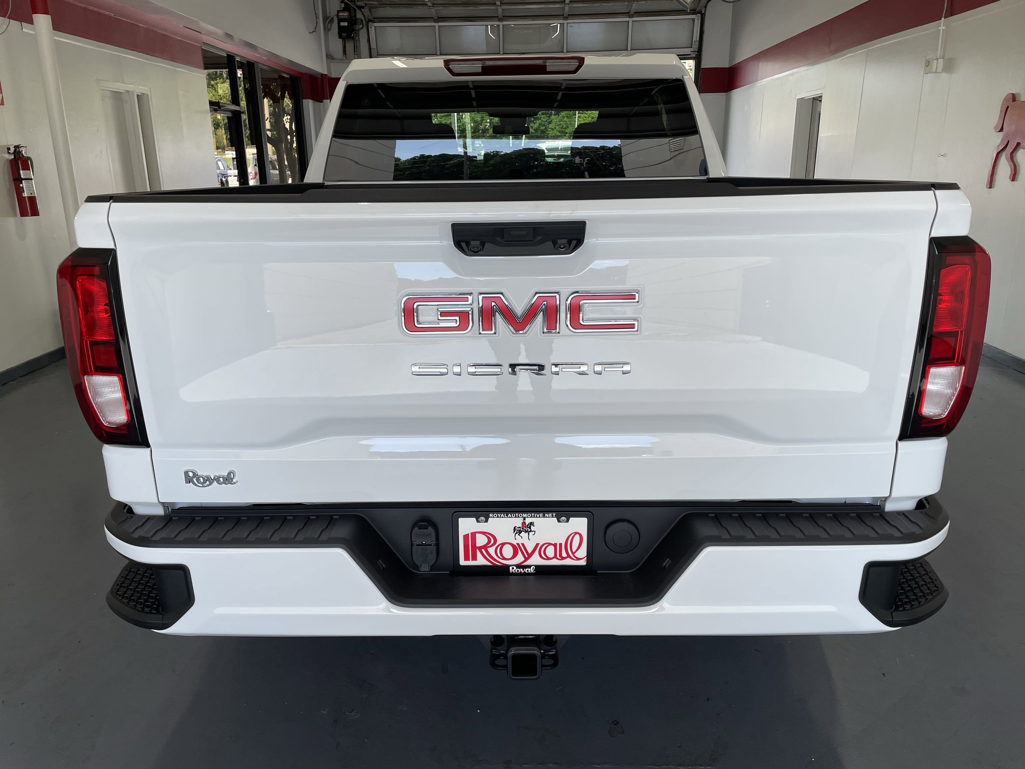 2025 GMC Sierra 1500 Pro