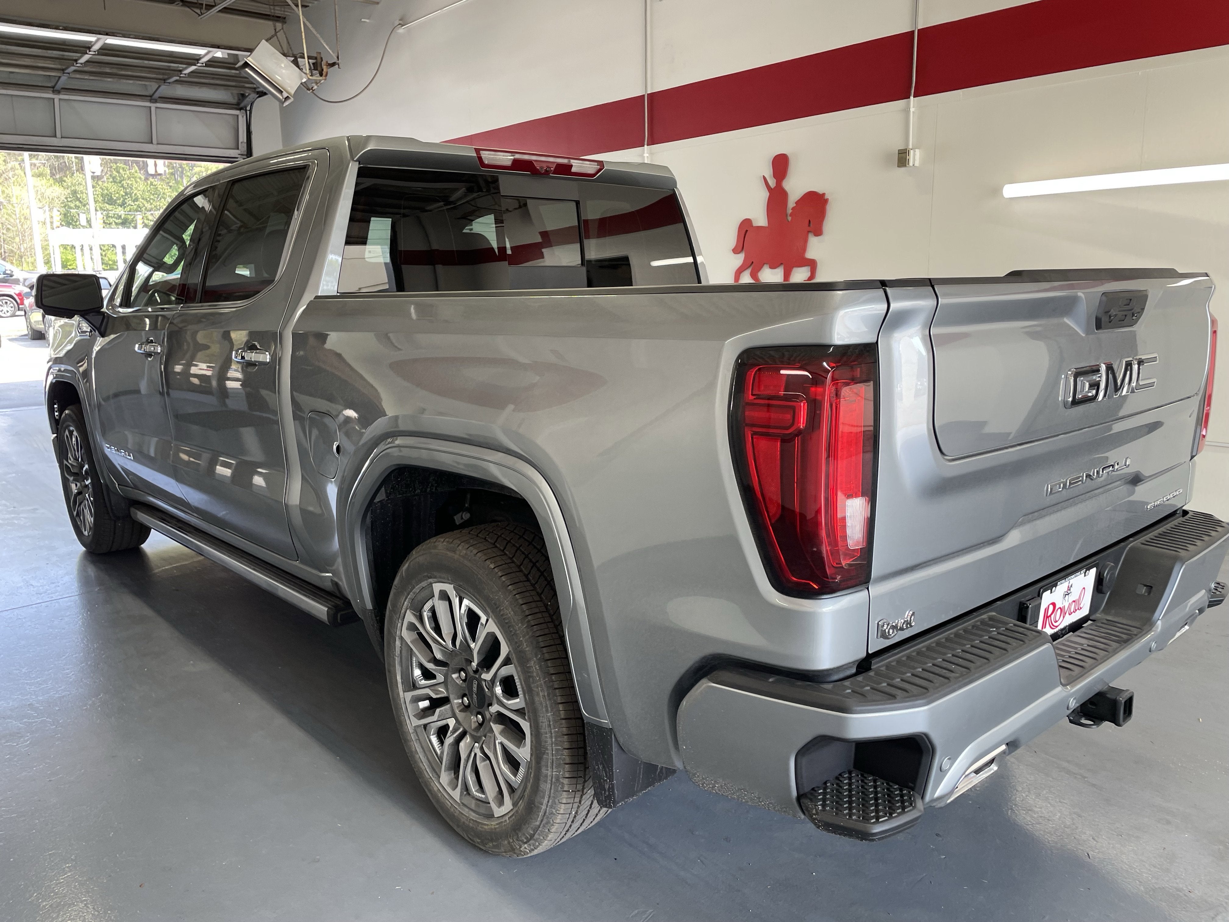 2026 GMC Sierra 1500 Denali Ultimate - Photo 6