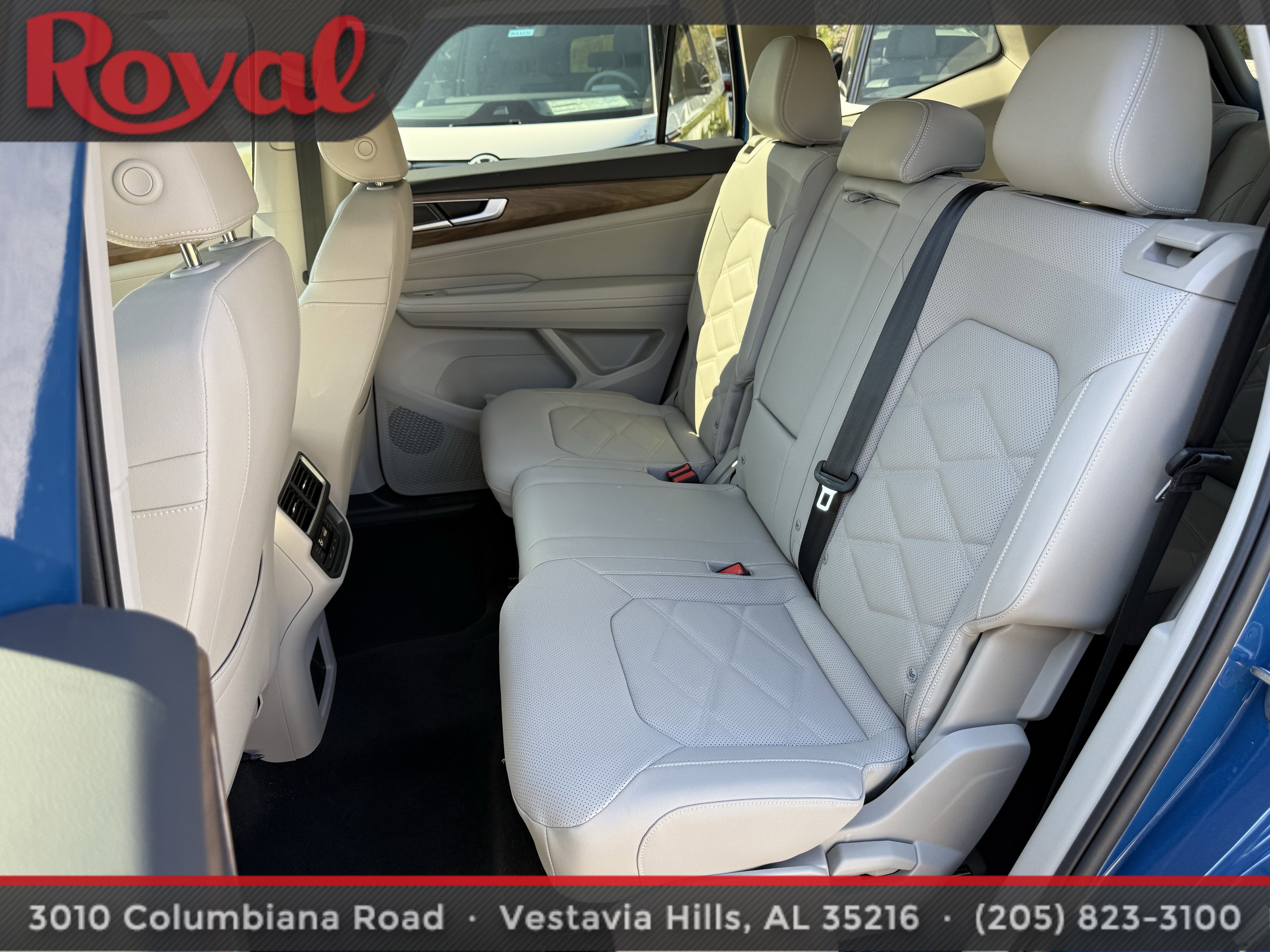 2025 Volkswagen Atlas 2.0T SE