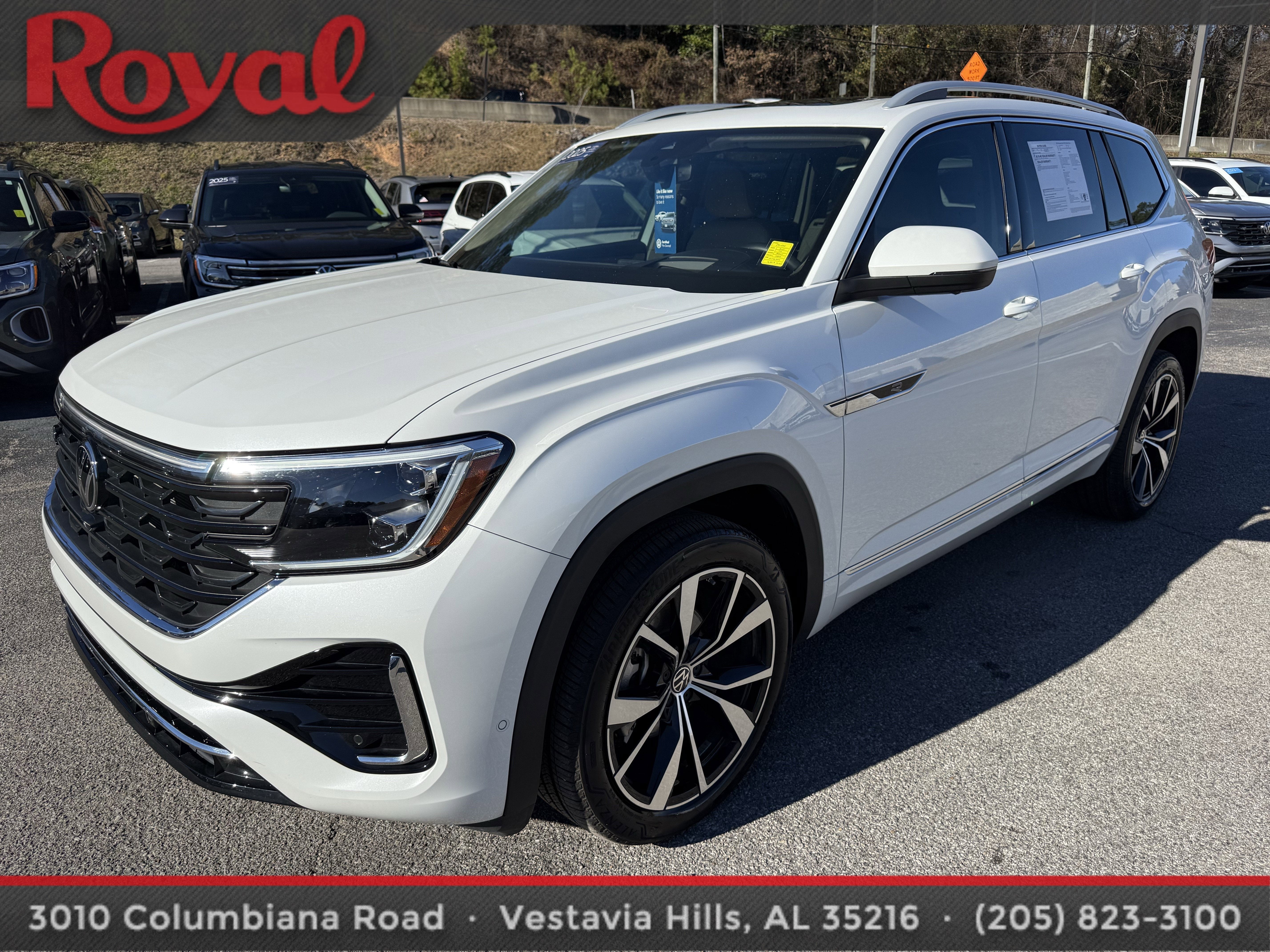 2025 Volkswagen Atlas 2.0T SEL Premium R-Line
