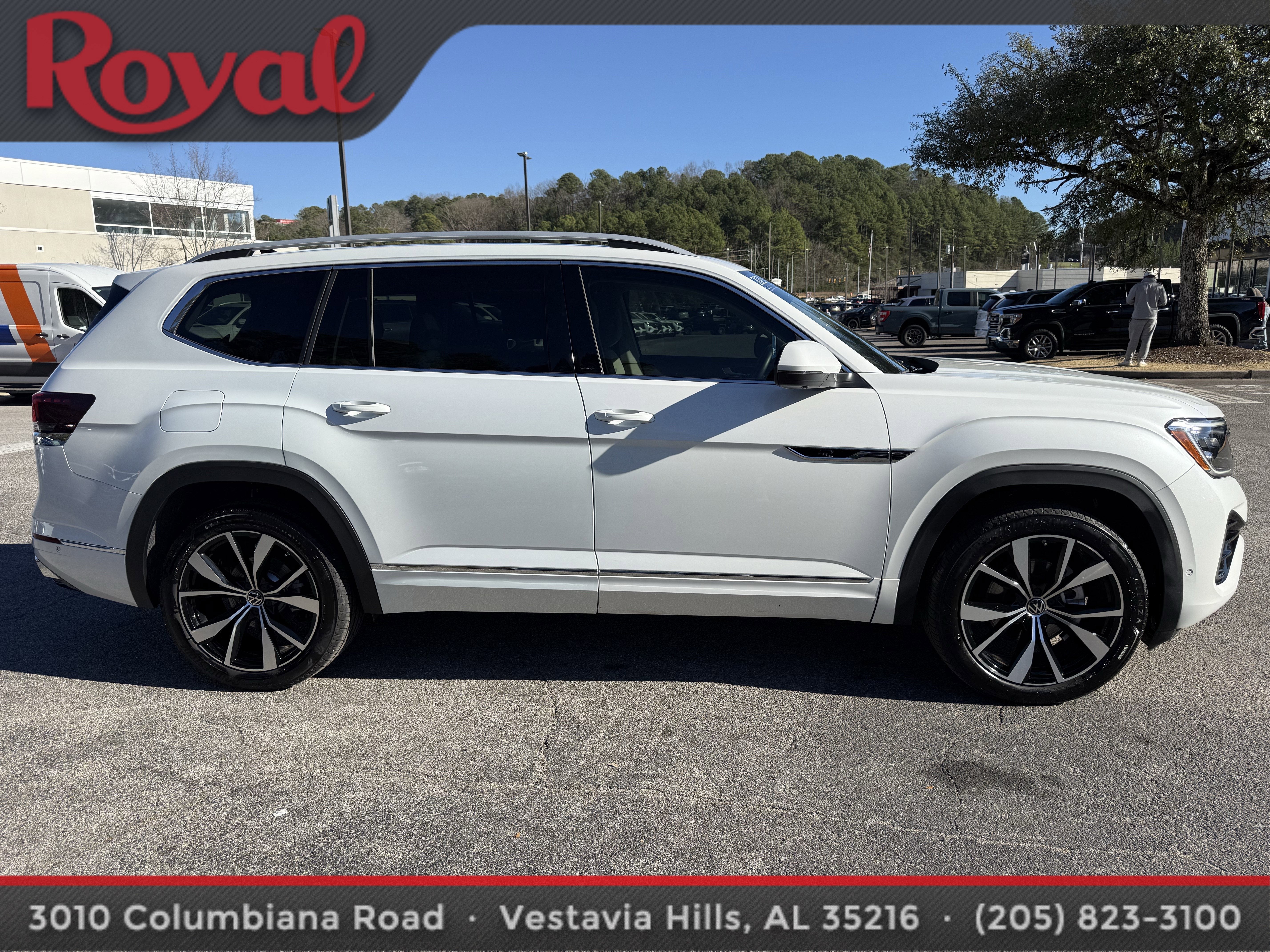 2025 Volkswagen Atlas 2.0T SEL Premium R-Line