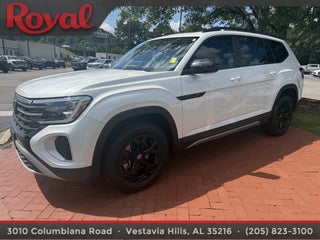 2024 Volkswagen Atlas 2.0T Peak Edition SEL