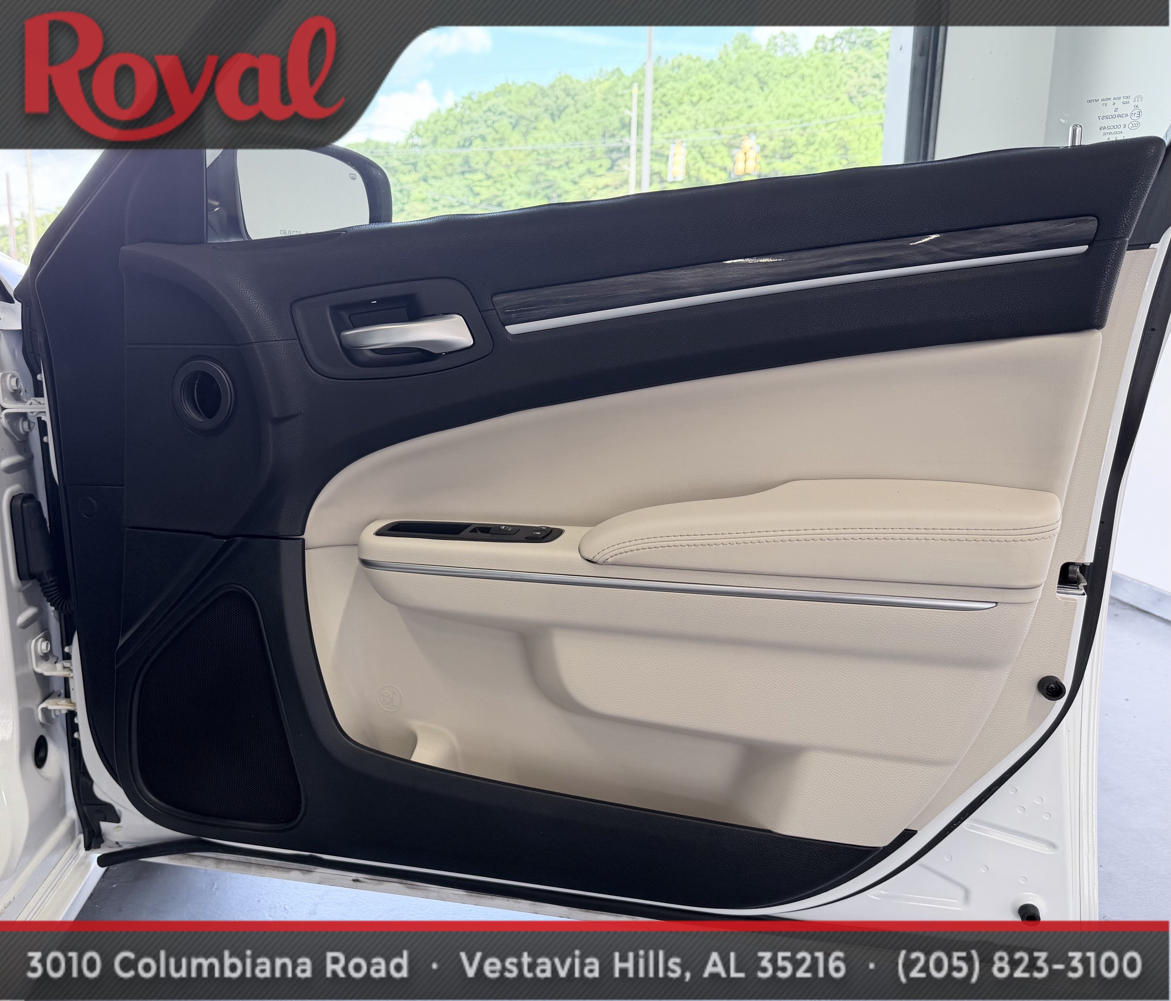 2017 Chrysler 300 Limited
