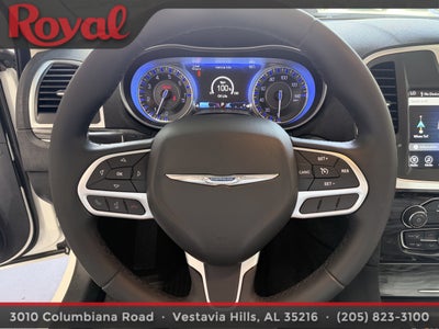 2017 Chrysler 300 Limited