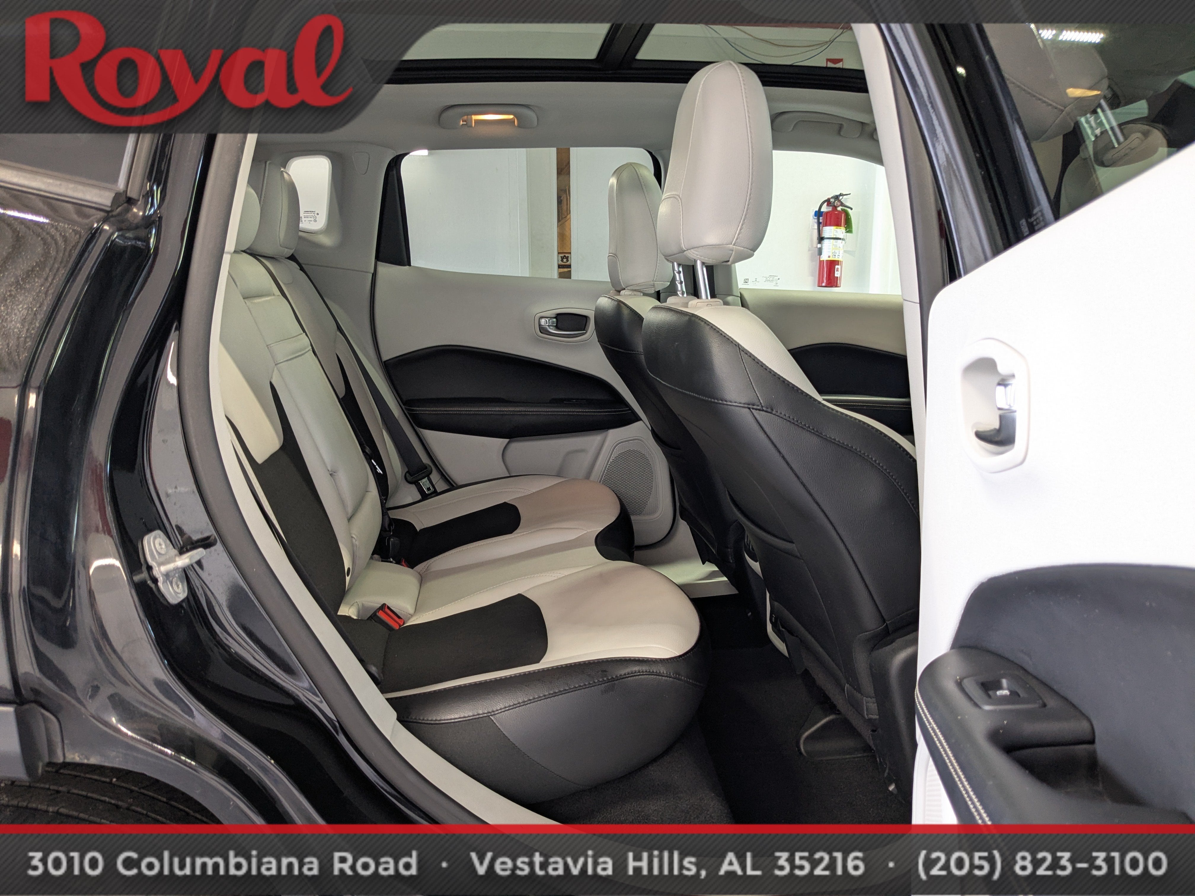 2019 Jeep Compass Latitude w/Sun/Wheel Pkg