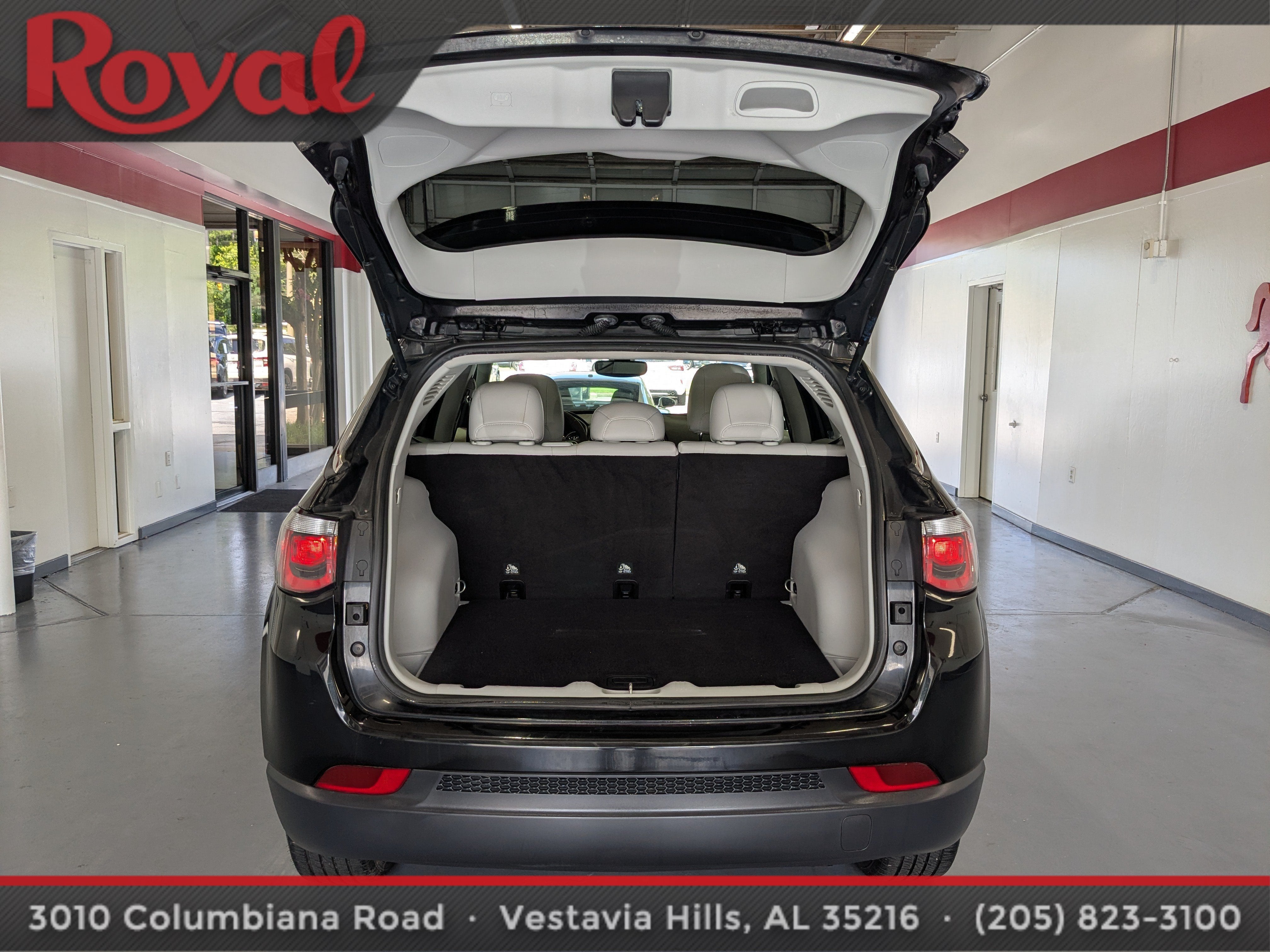 2019 Jeep Compass Latitude w/Sun/Wheel Pkg