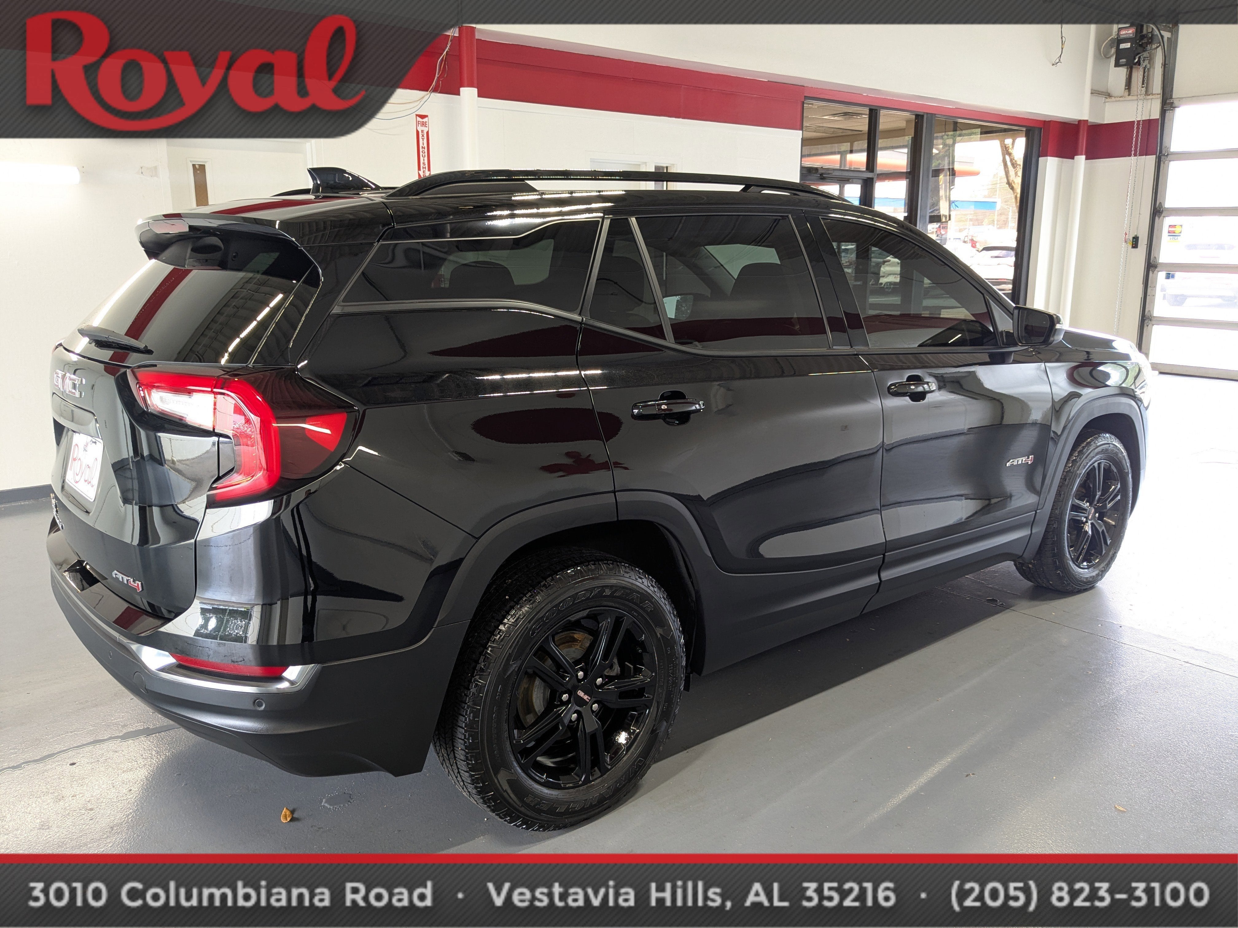 2023 GMC Terrain AT4