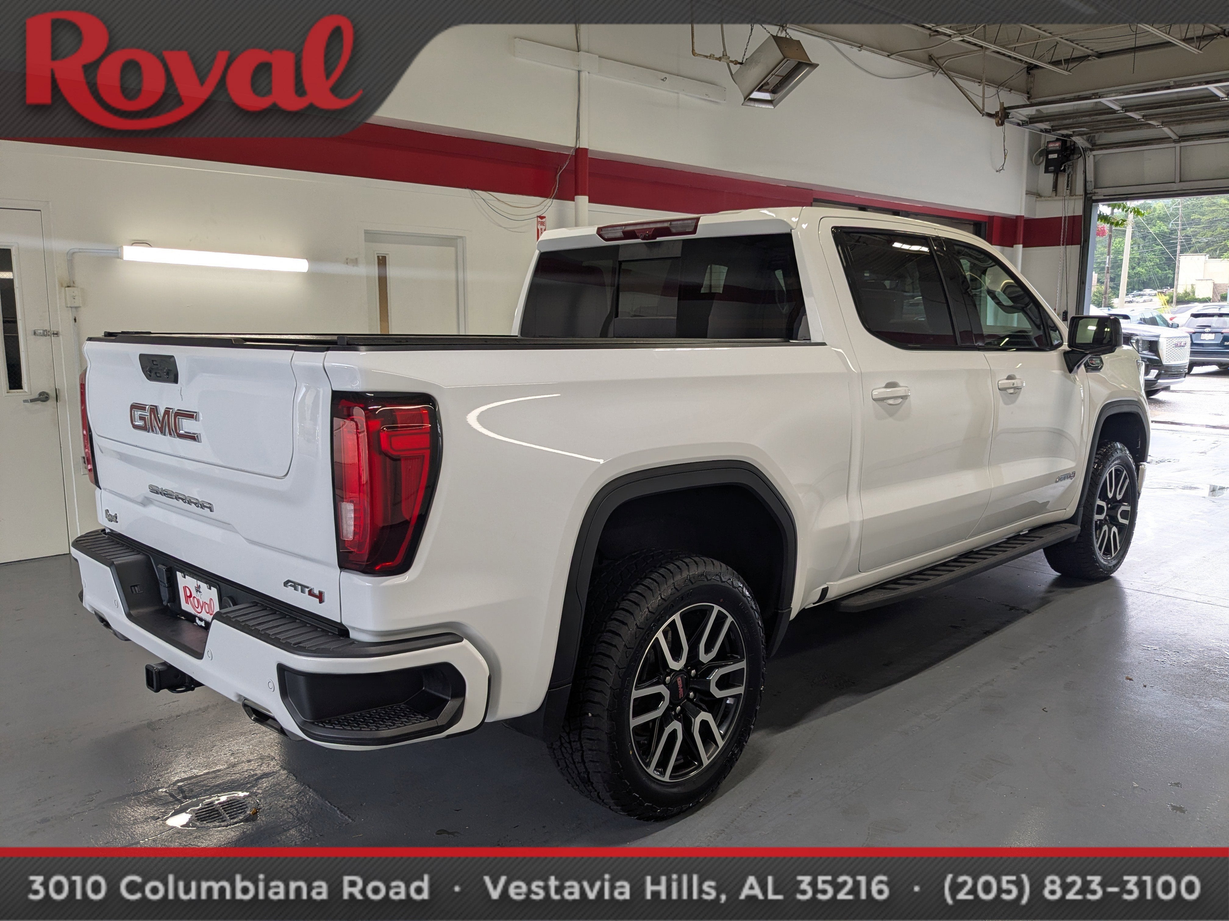2024 GMC Sierra 1500 AT4