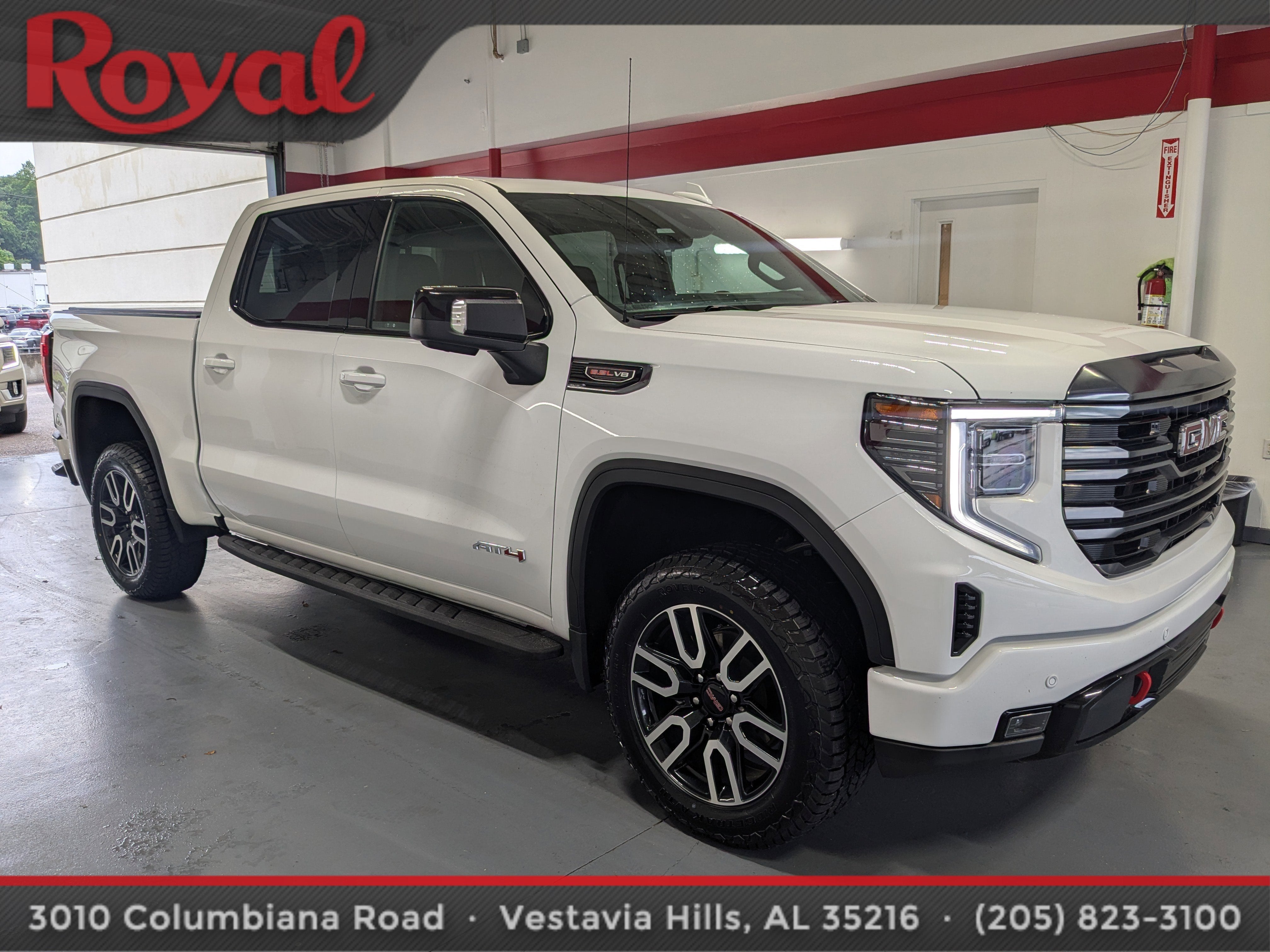 2024 GMC Sierra 1500 AT4