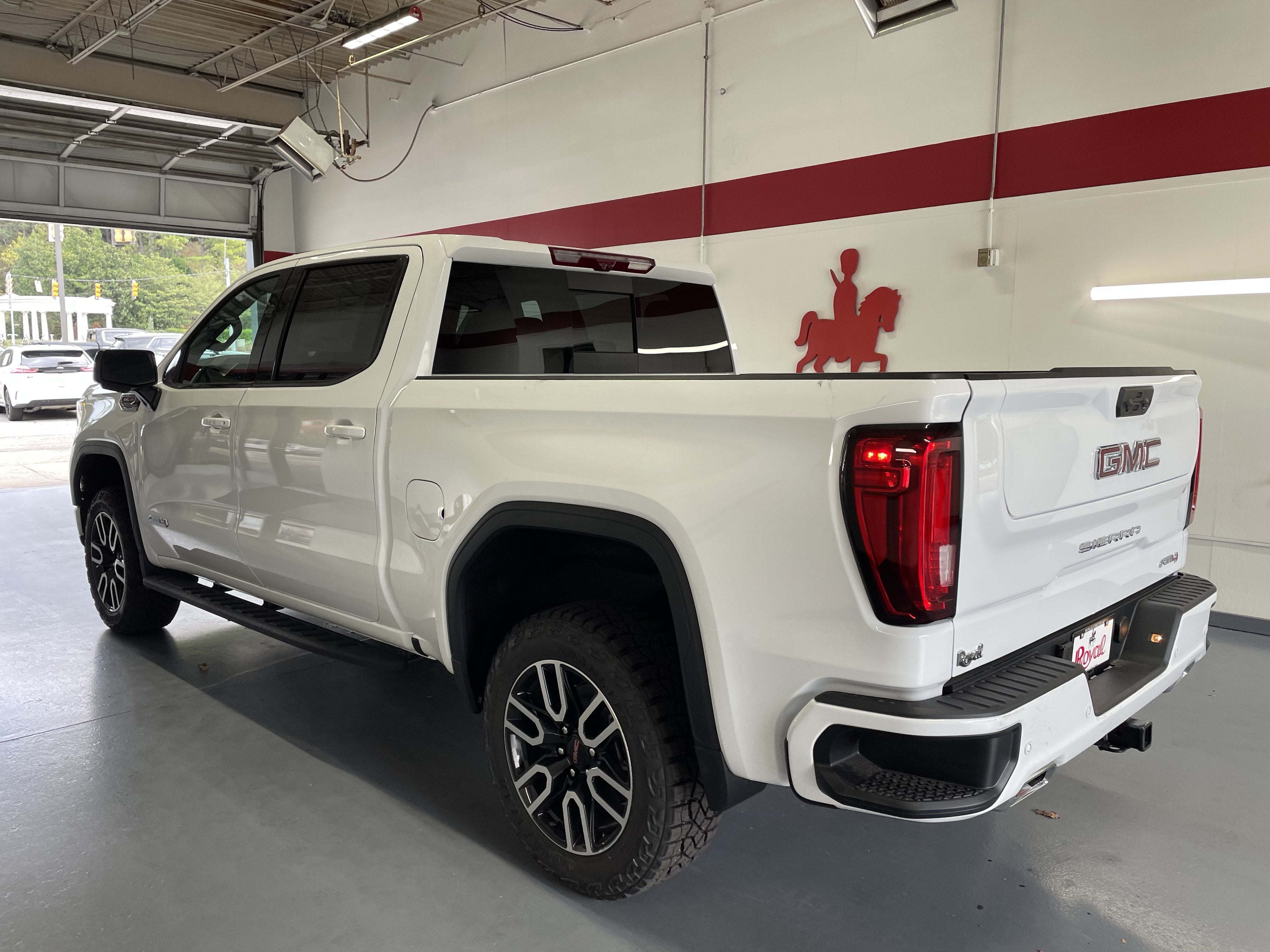 2026 GMC Sierra 1500 AT4 - Photo 6
