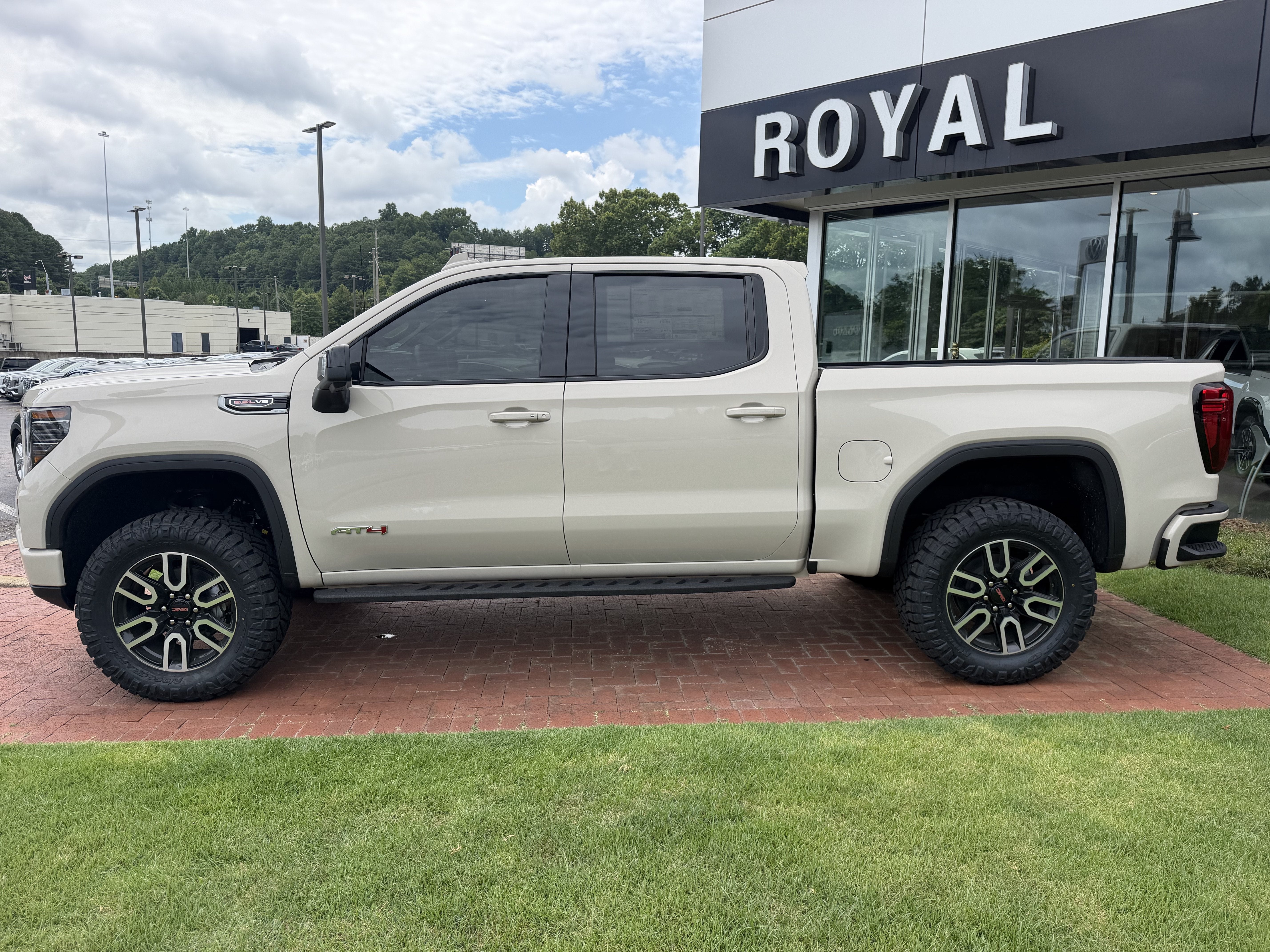 2026 GMC Sierra 1500 AT4