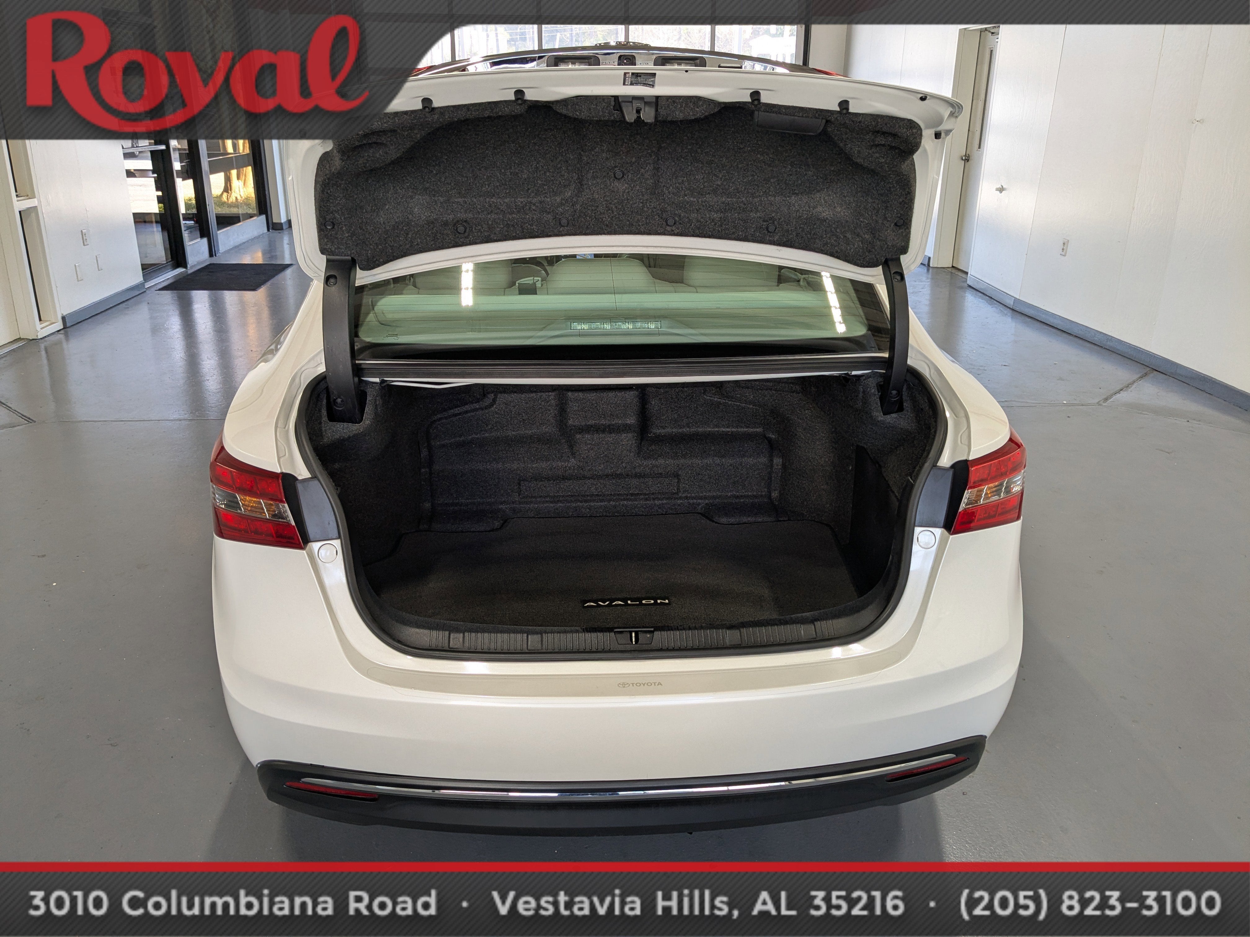 2016 Toyota Avalon Hybrid XLE Premium