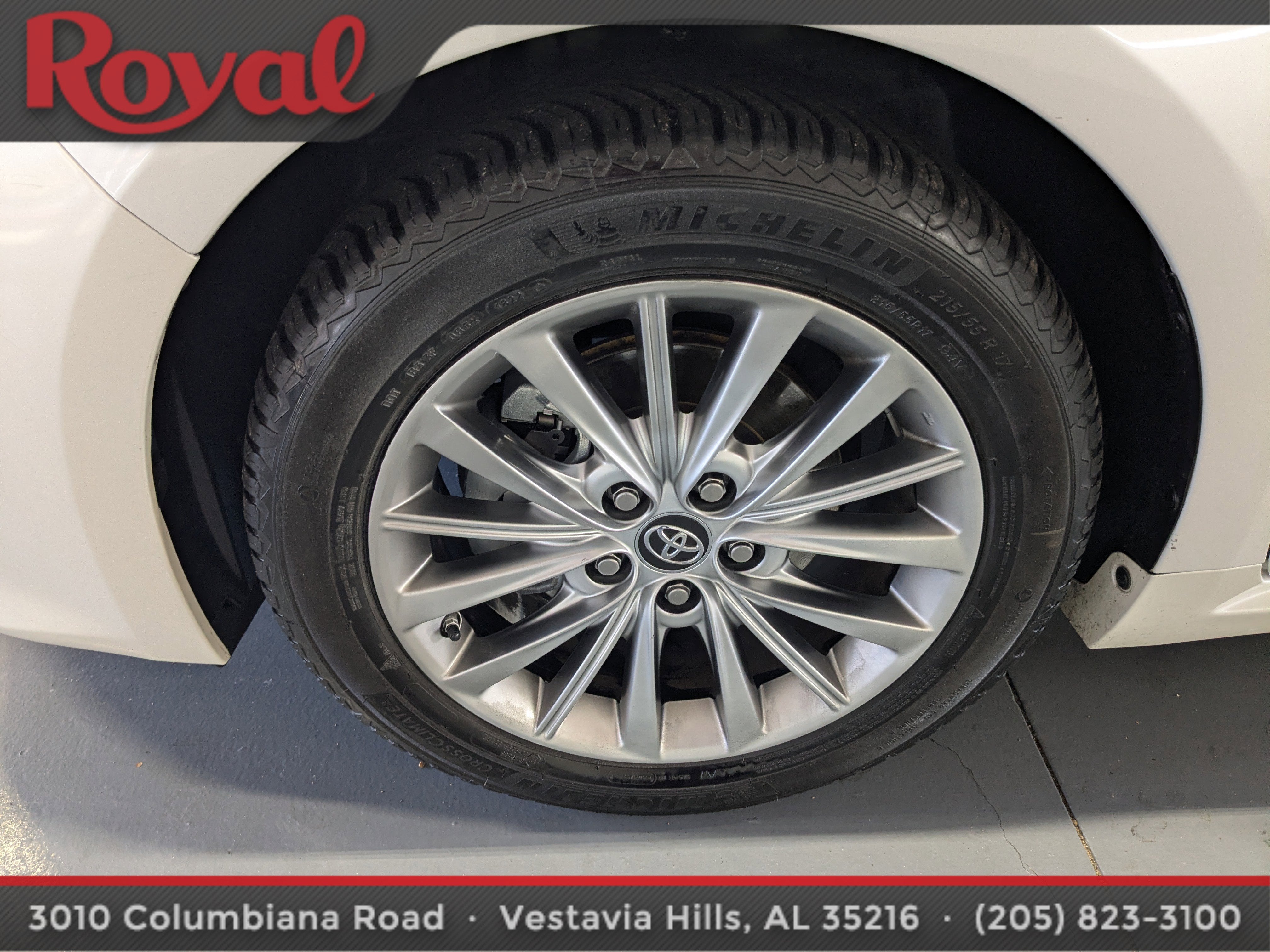 2016 Toyota Avalon Hybrid XLE Premium